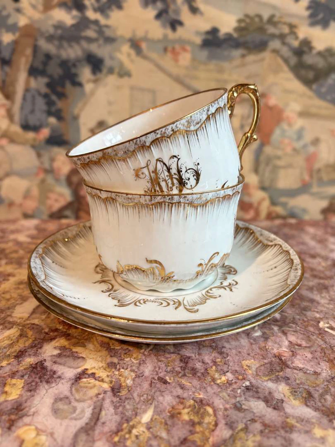 [PORCELAIN], Lot