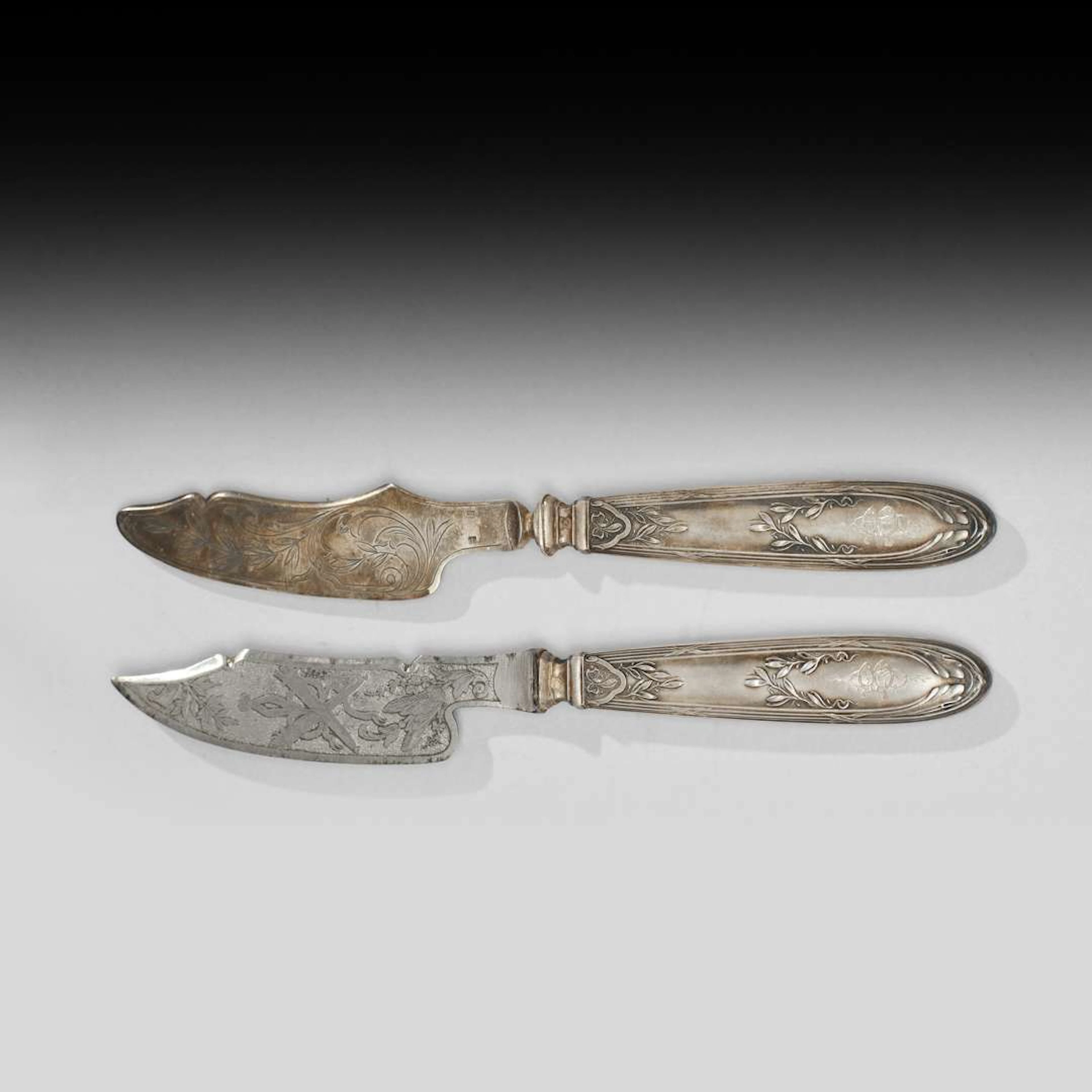 TWO SERVING KNIVES