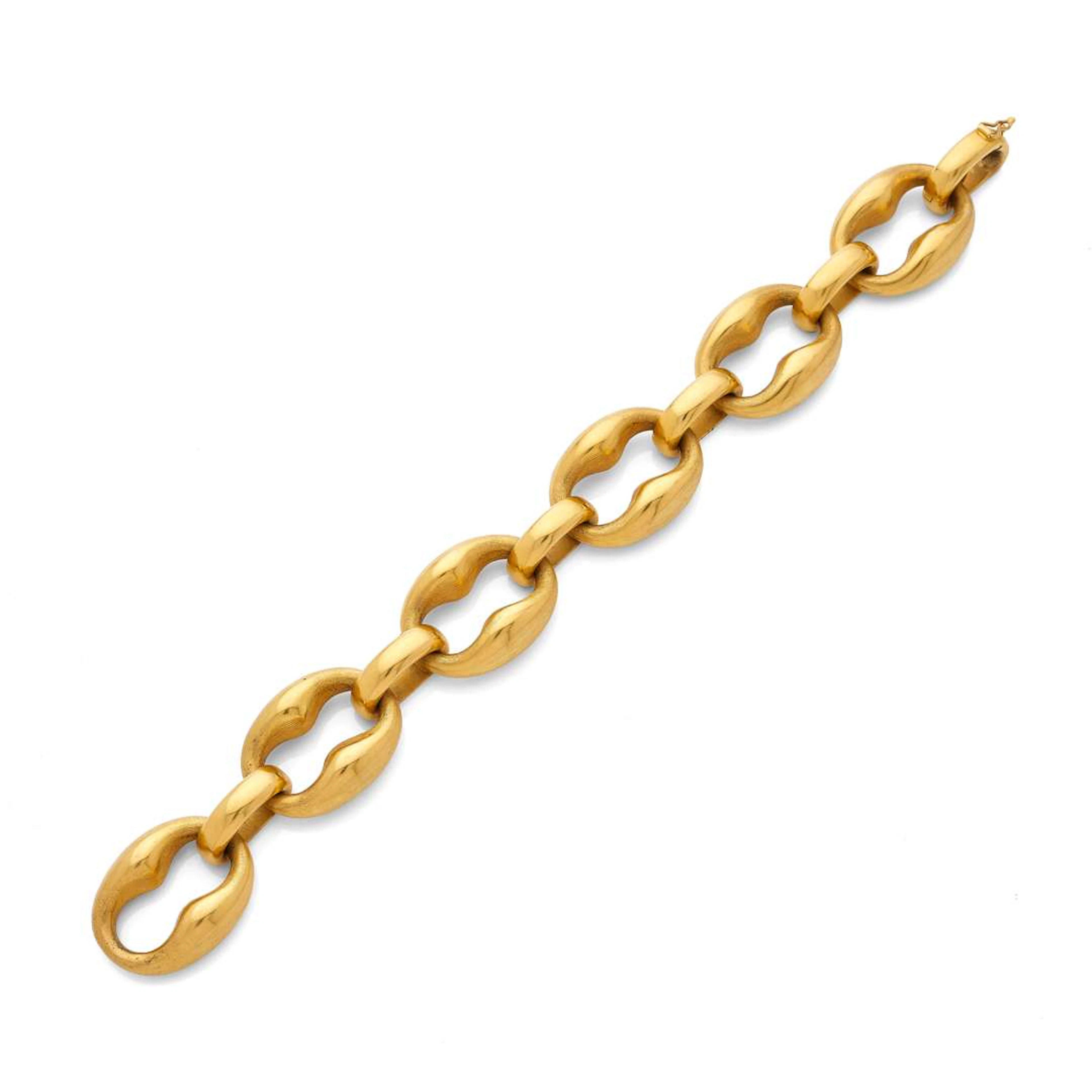 LINKED BRACELET