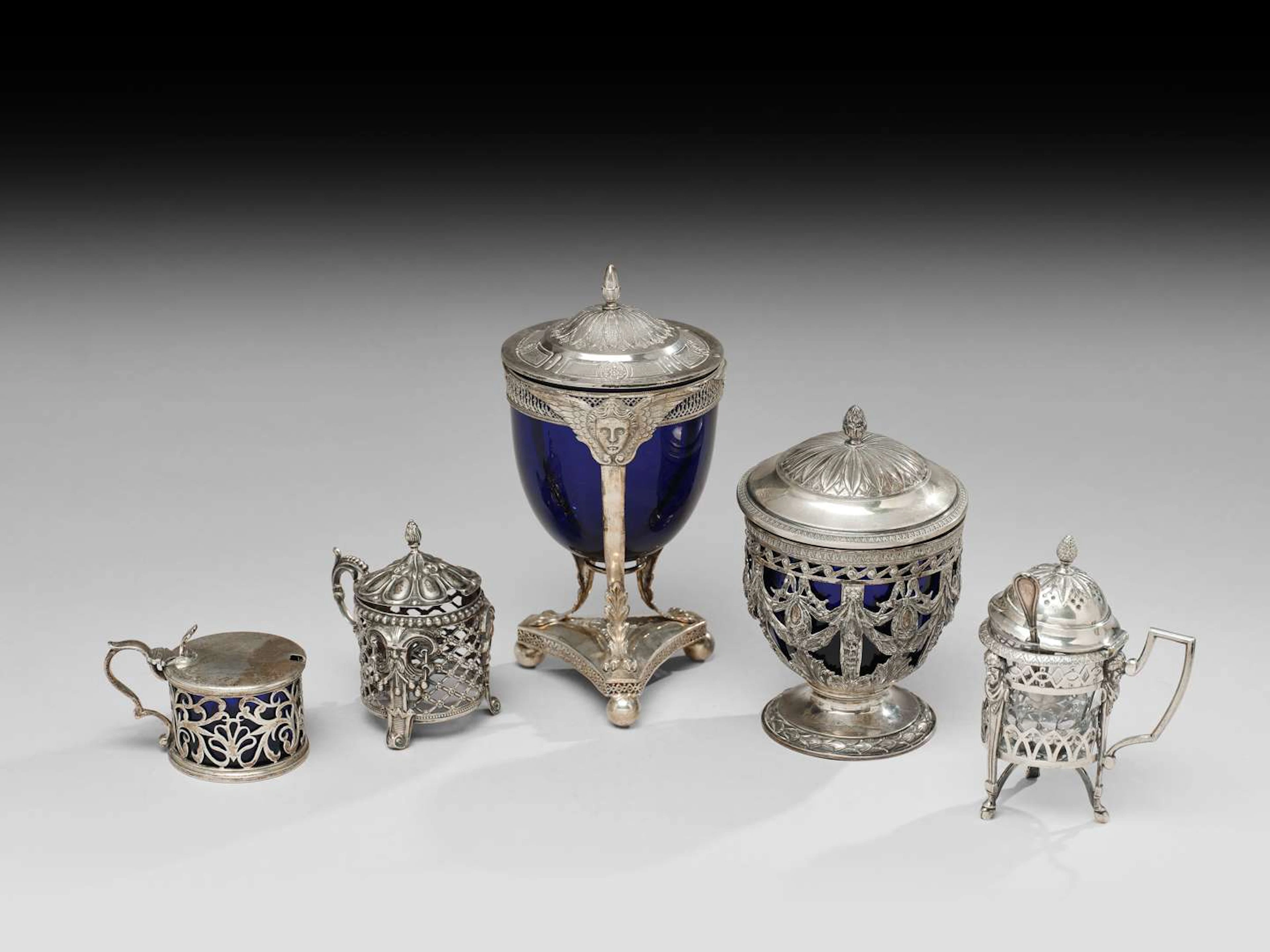 LOT OF MISCELLANEOUS ITEMS