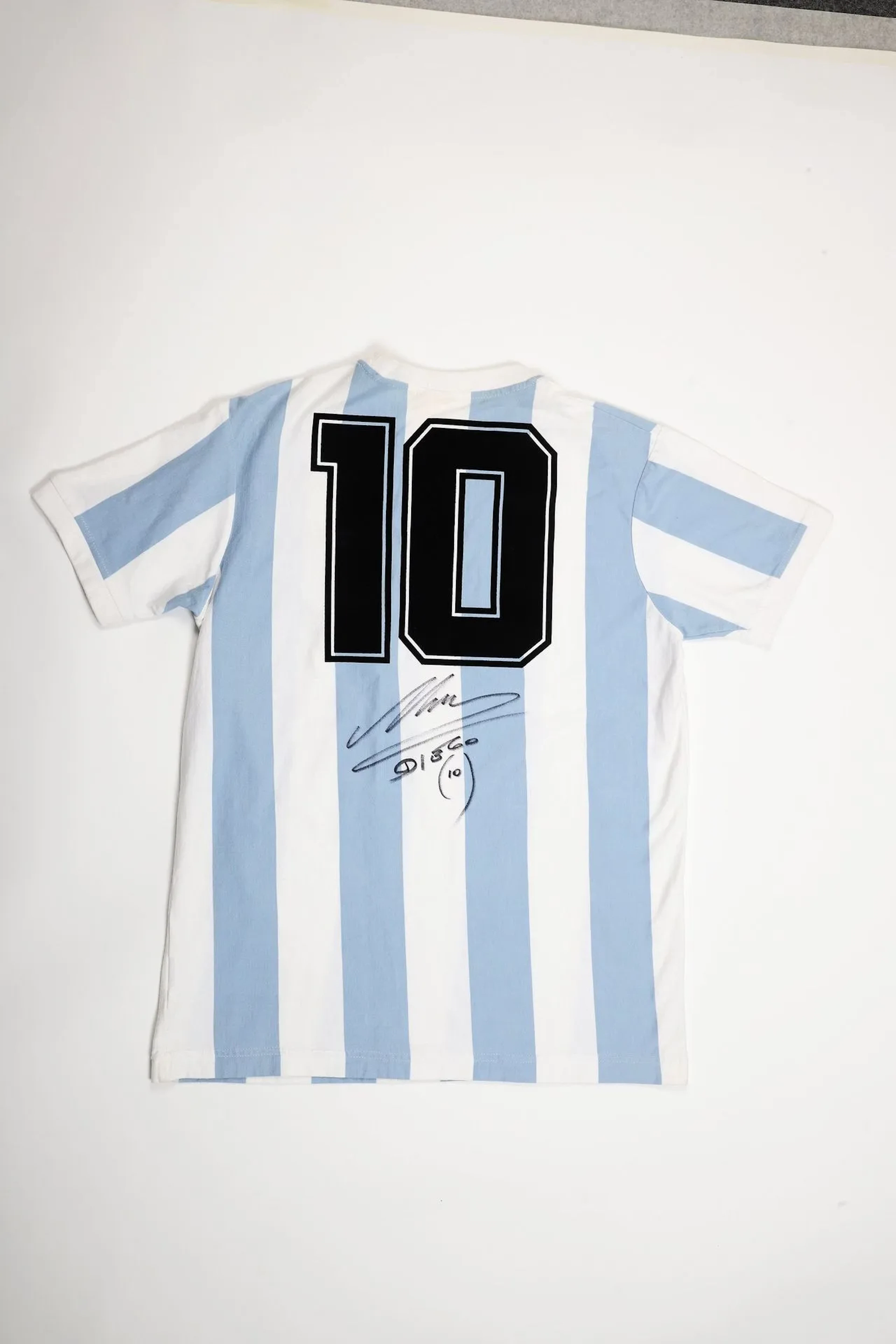 FOOTBALL Diego MARADONA - Lot 90