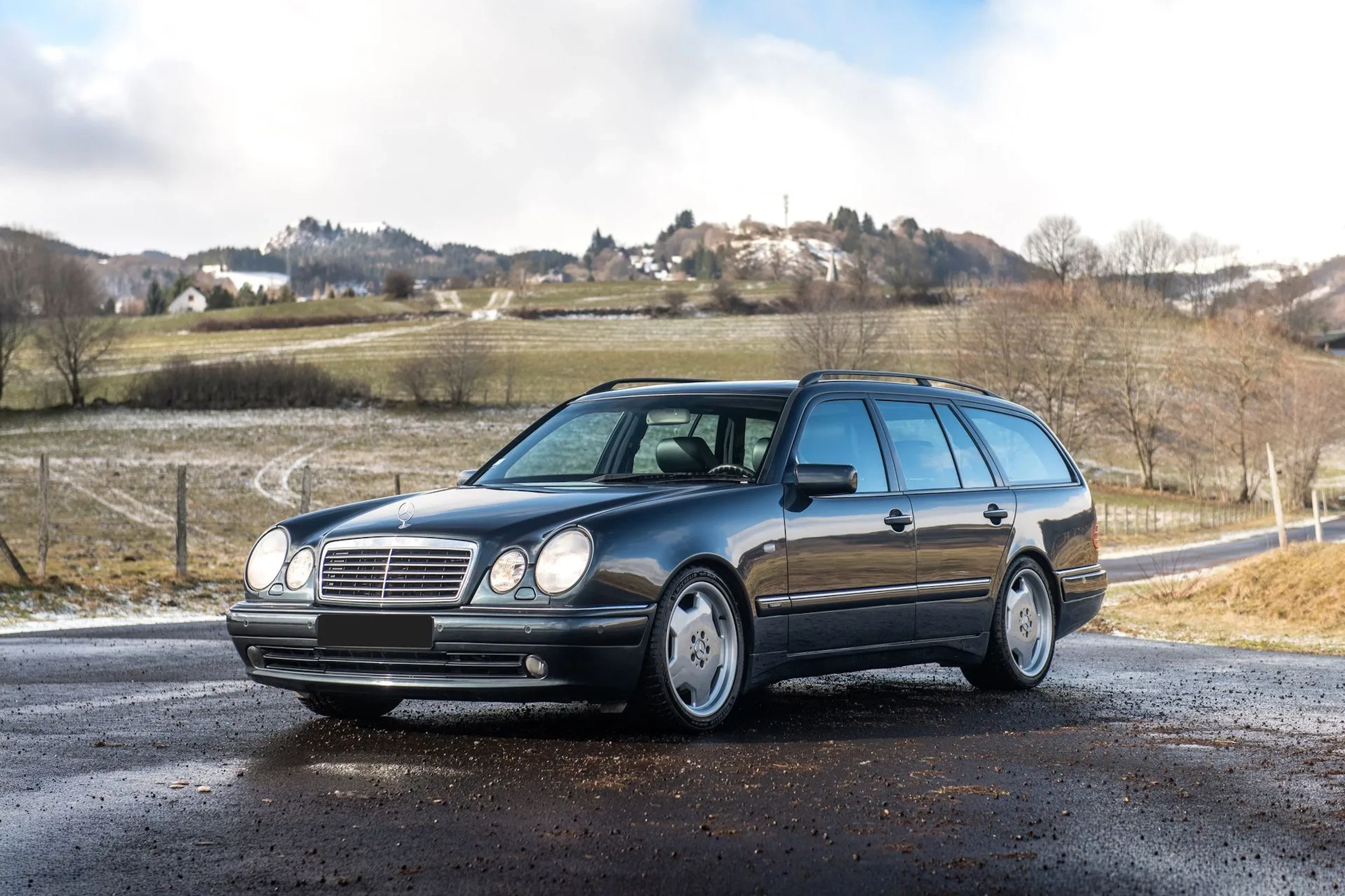 1998 - Mercedes-Benz E55 AMG station wagon - Lot 31