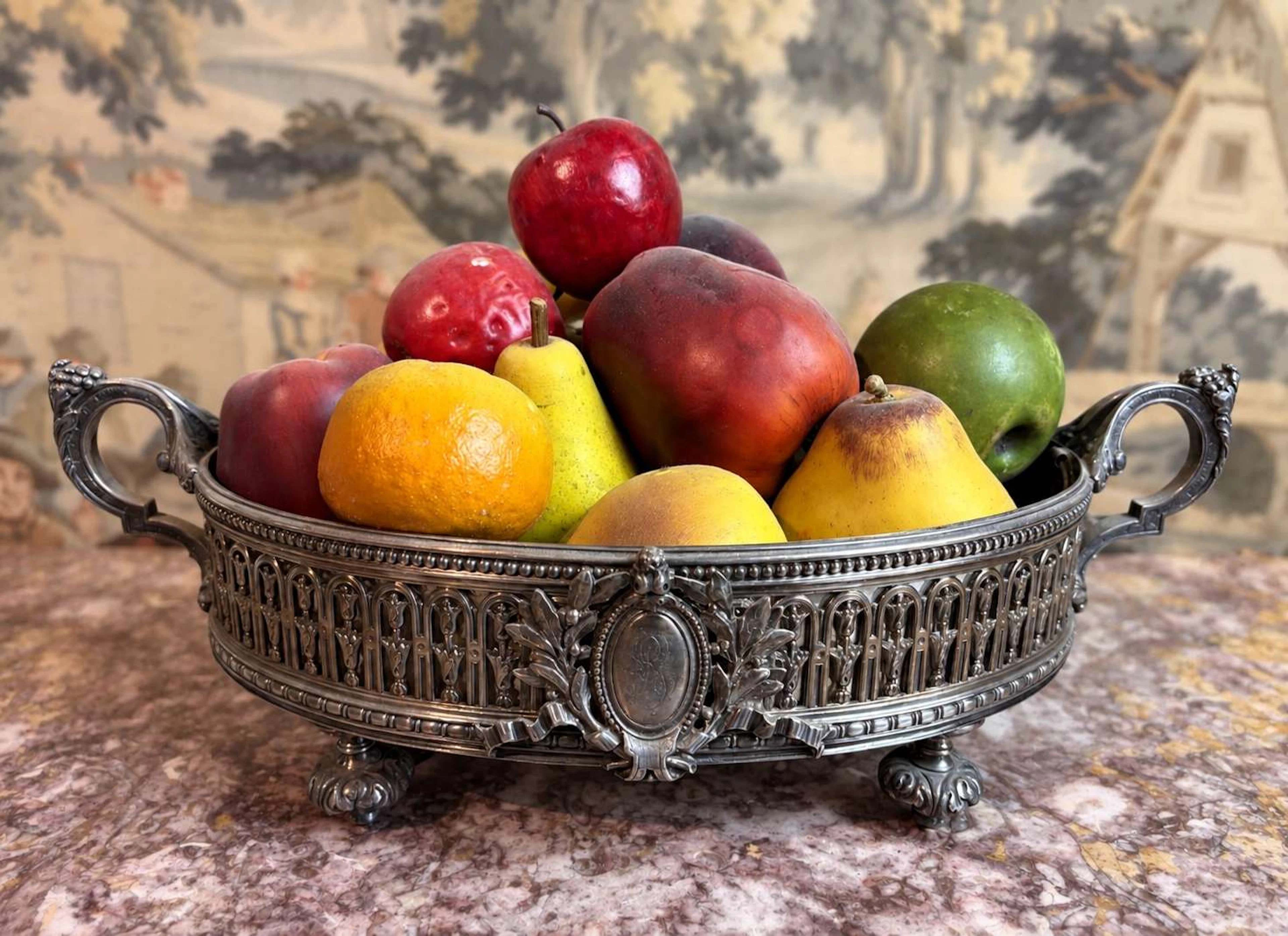 Planter, in silver-coloured metal