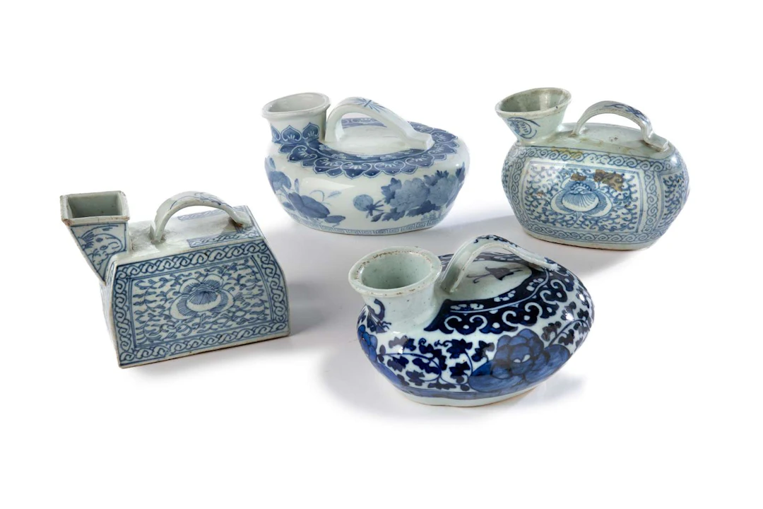 China, Qing Dynasty (1644–1911) Set of four blue-and-white porcelain