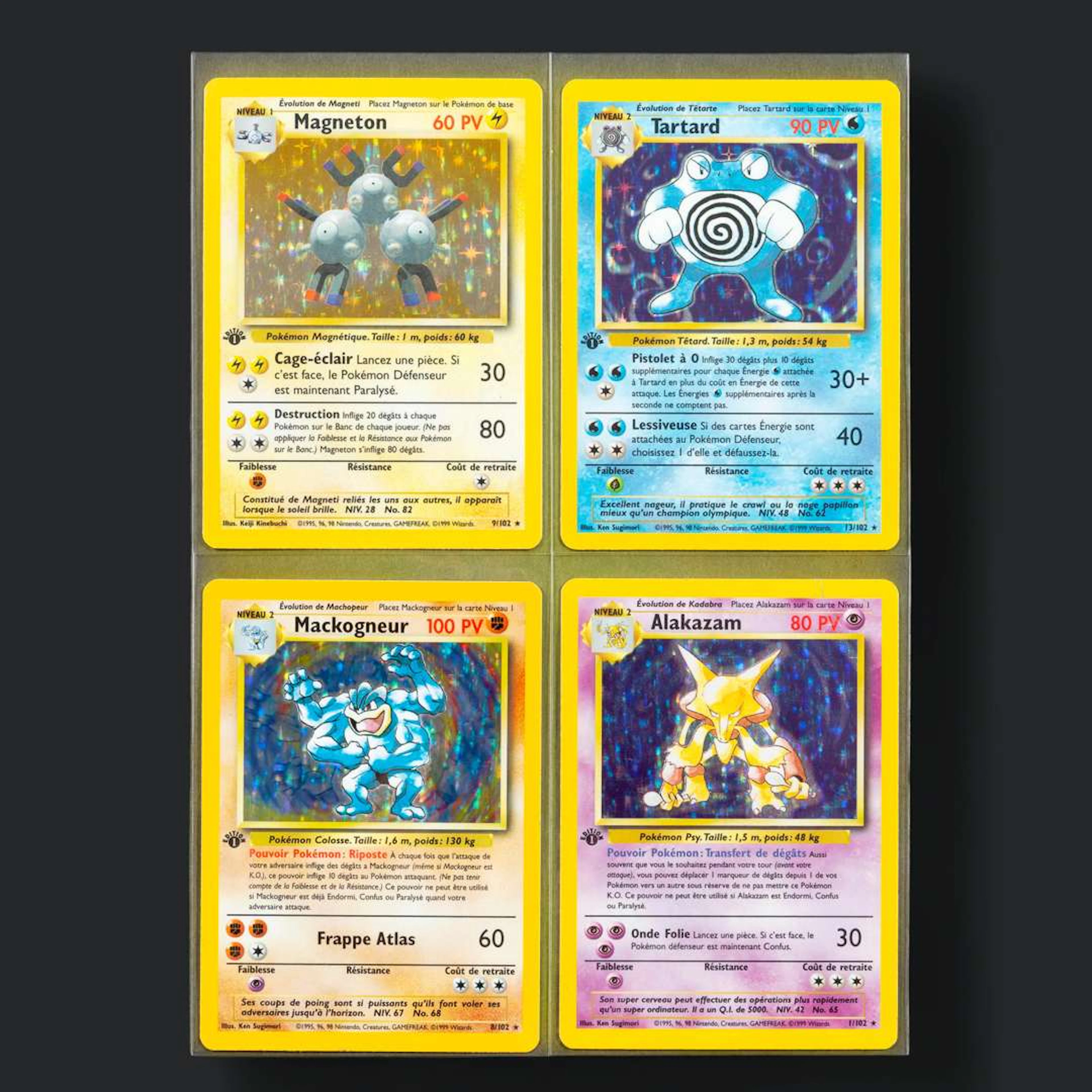 Pokémon: 4 holographic cards