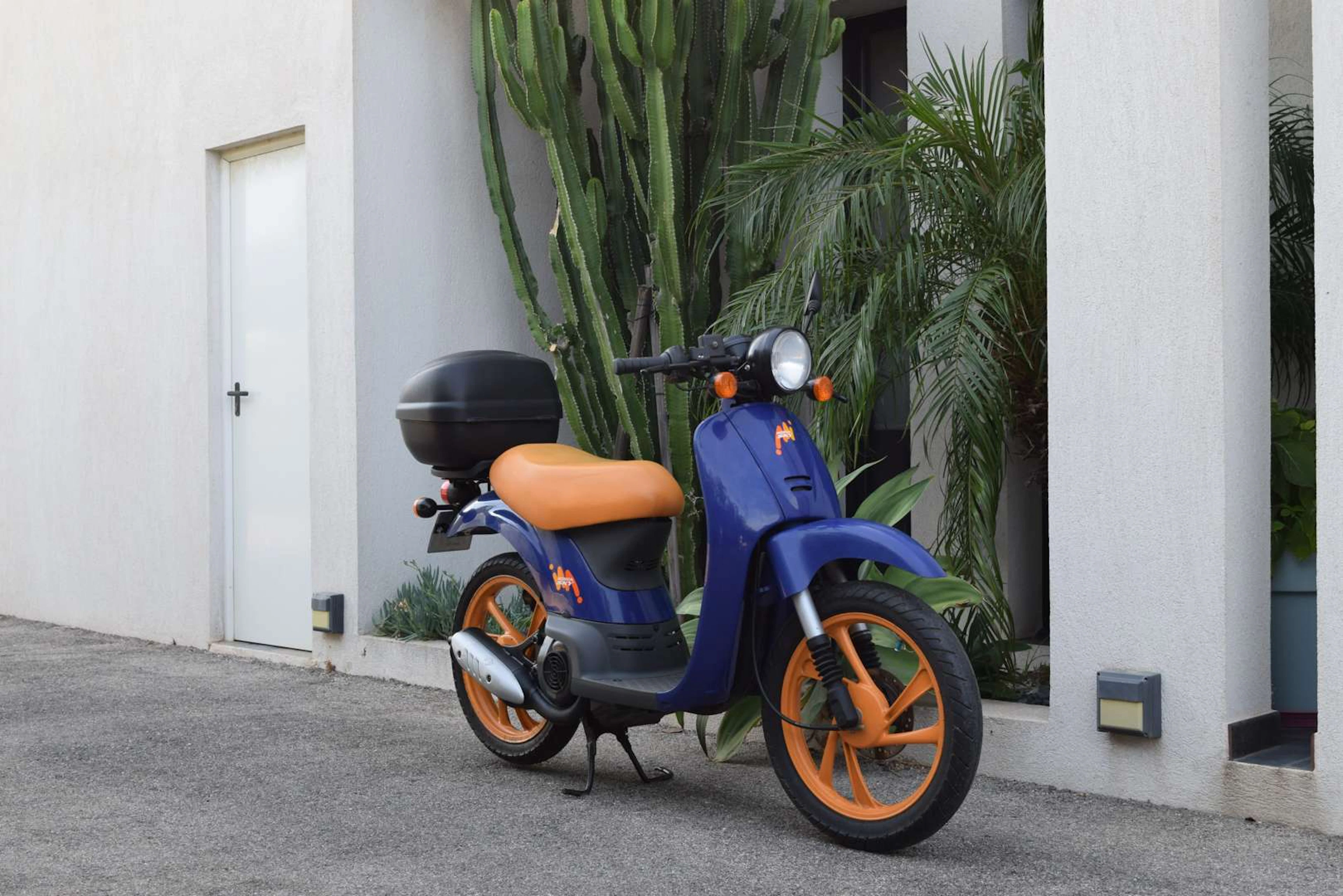 1997 – Honda SKY 50cc, Frame no. not visible Engine no. HI-AF43E 0222532