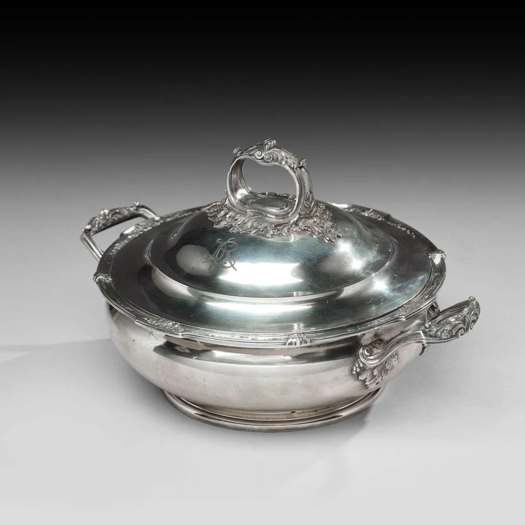 HÉNIN & CO., Silver-plated vegetable dish