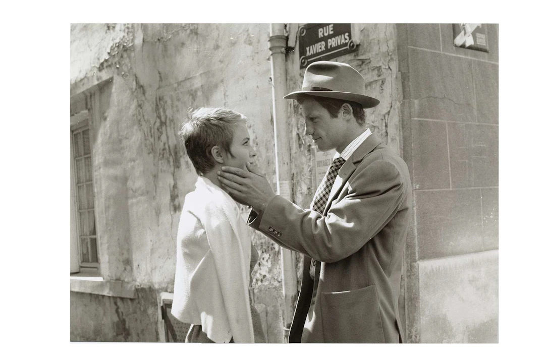 Raymond CAUCHETIER (1920–2021), Breathless, Jean-Luc Godard. The pre-kiss
