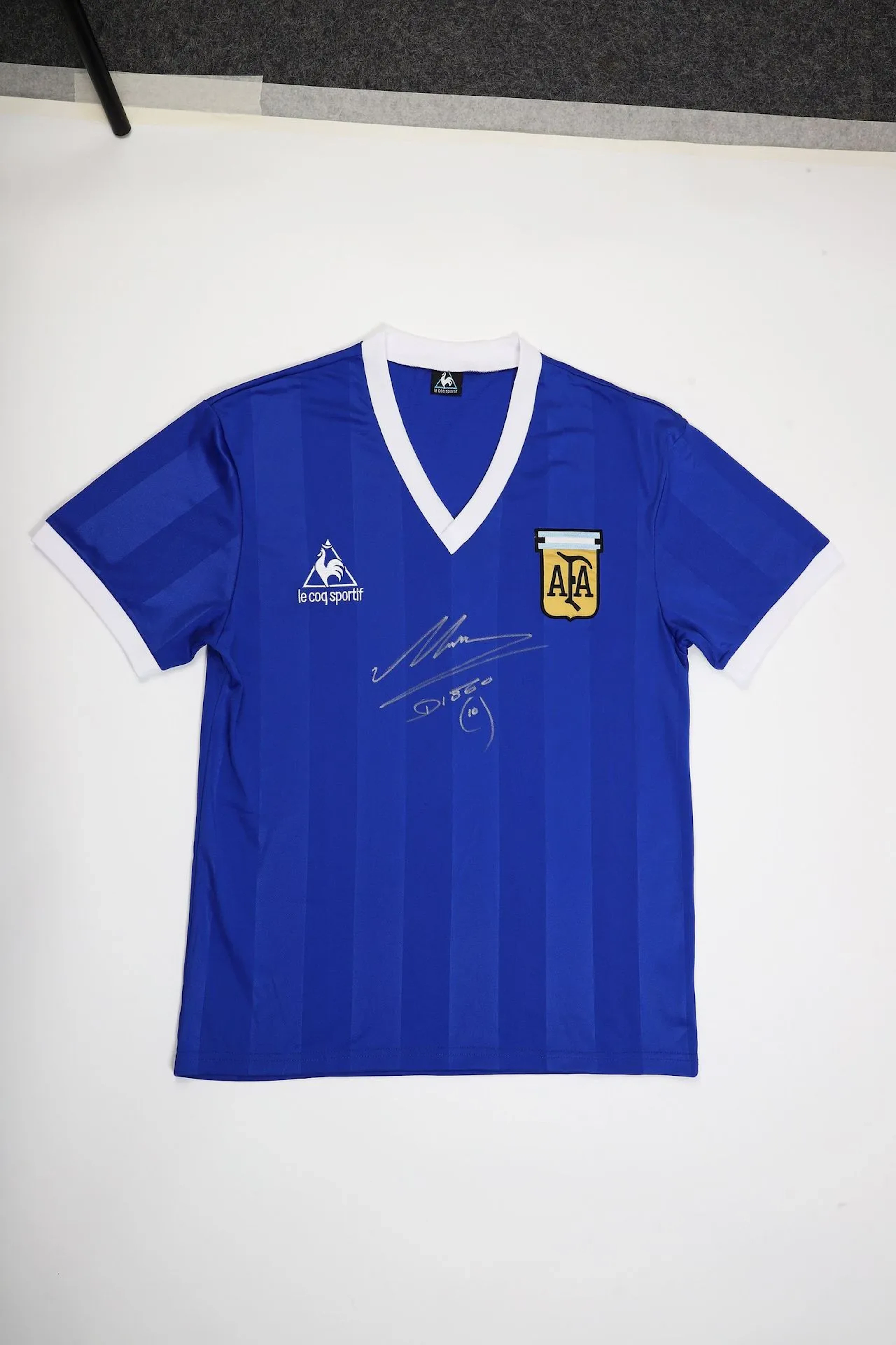FOOTBALL Diego MARADONA - Lot 91