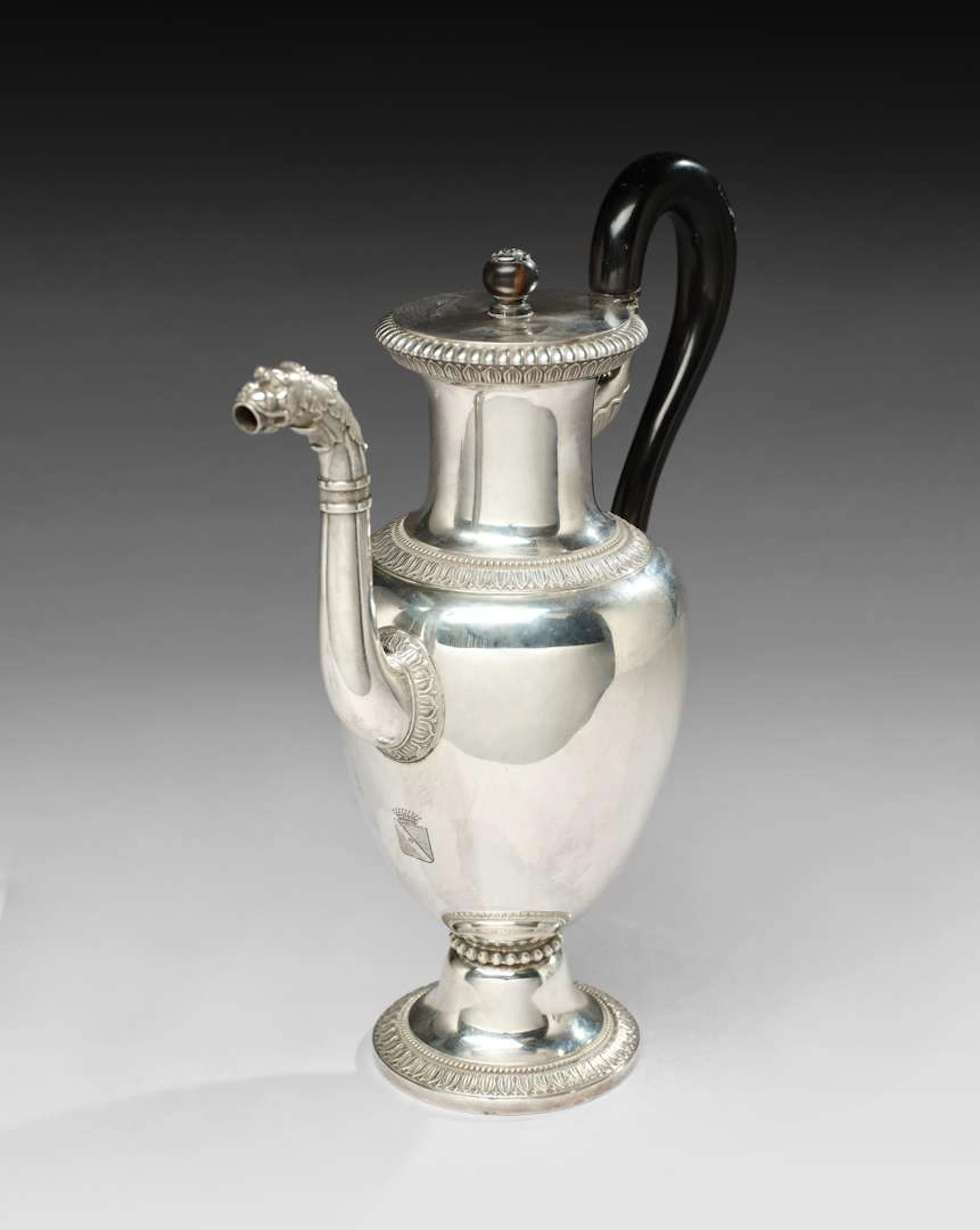 SELFISH JUG WITH WEAPONS