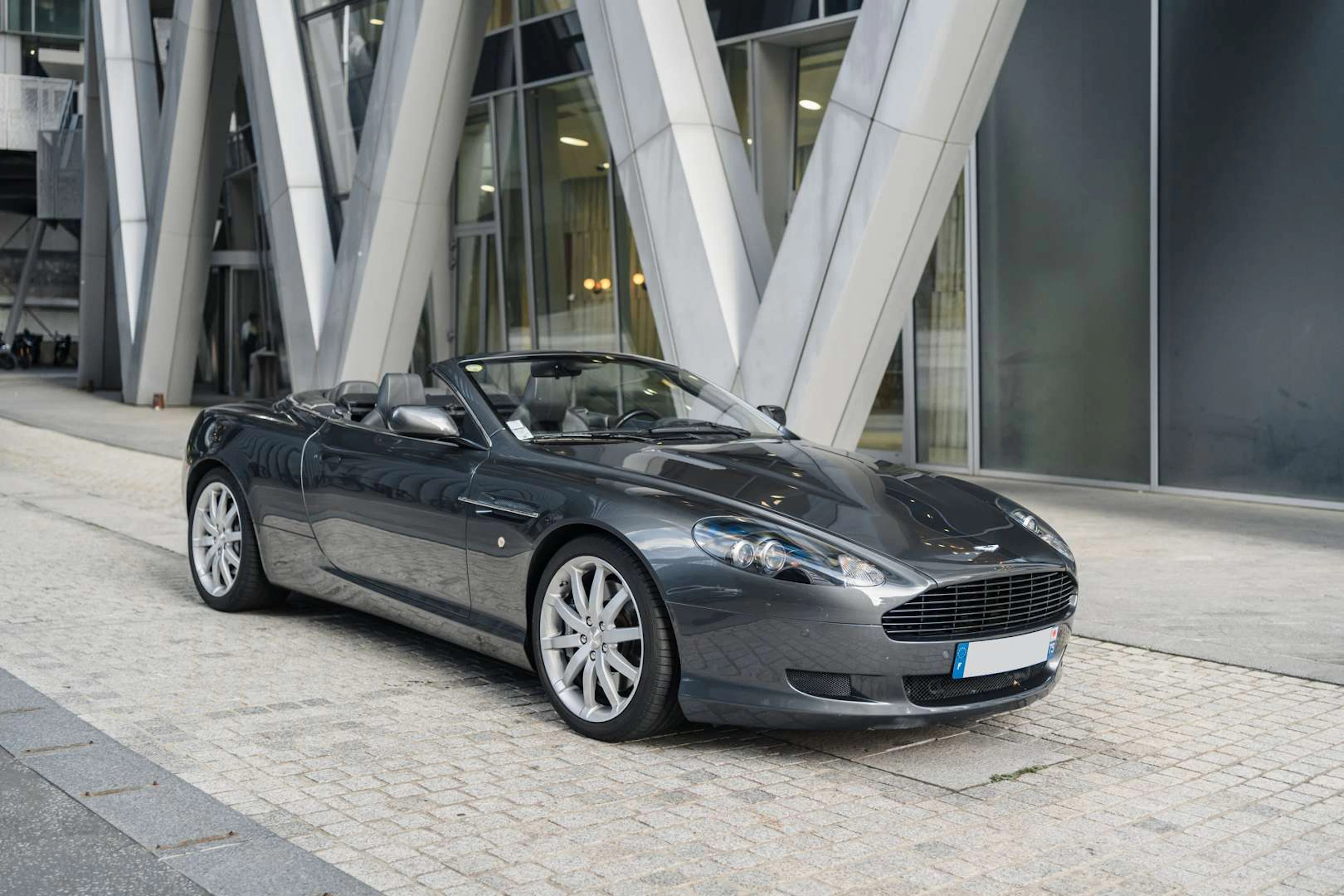 2006 – Aston Martin DB9 Volante, Chassis No. SCFAD02A07GB06937 French