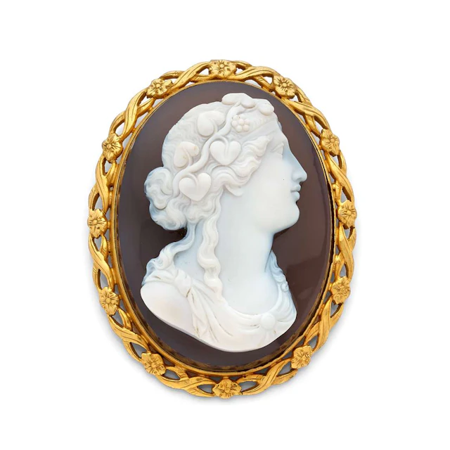 IMPORTANT “CAMEE” PENDANT