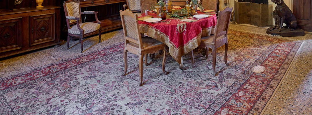 Very large rug, made of wool