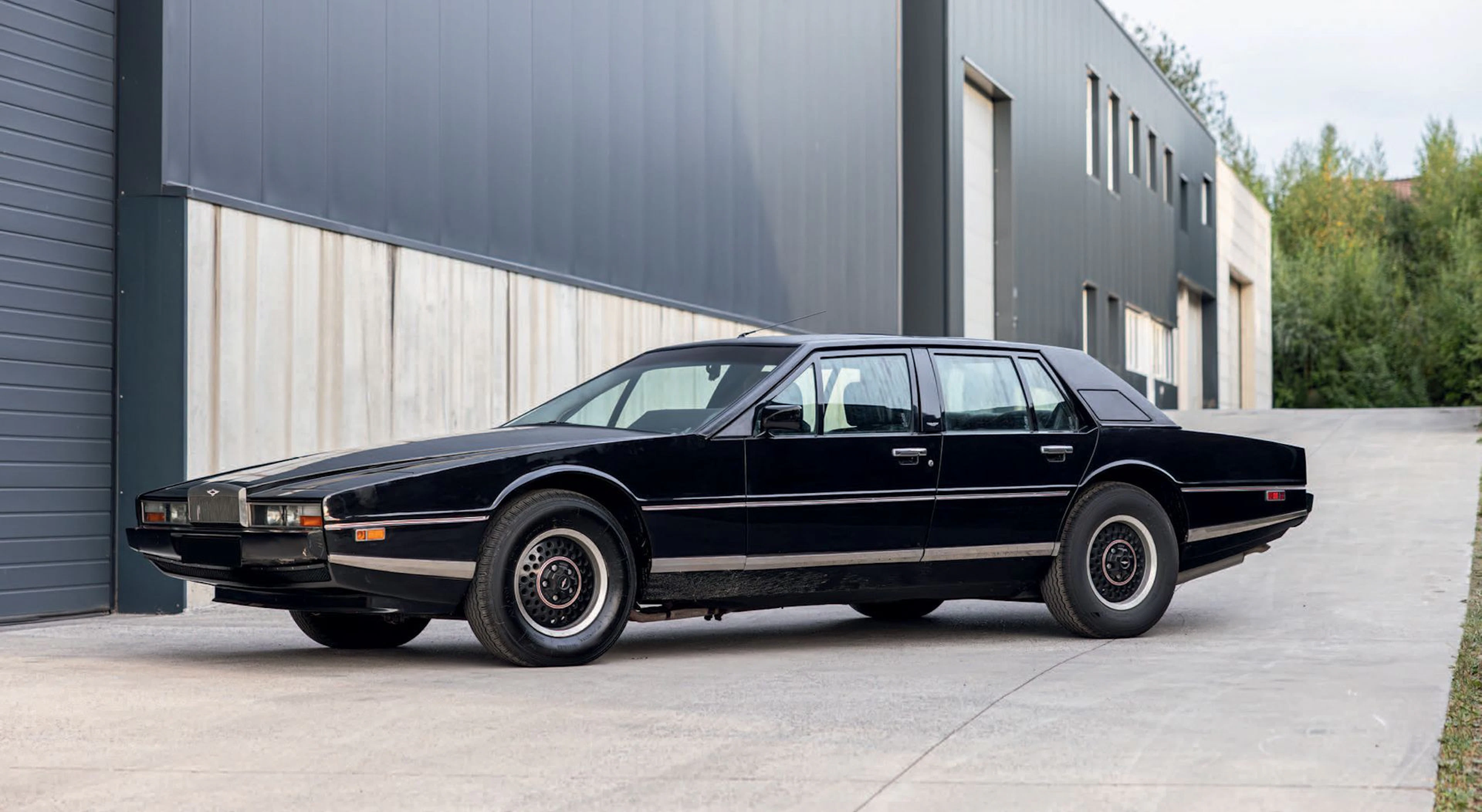 Aston-Martin Lagonda Série 2 – 1984 - Lot 41