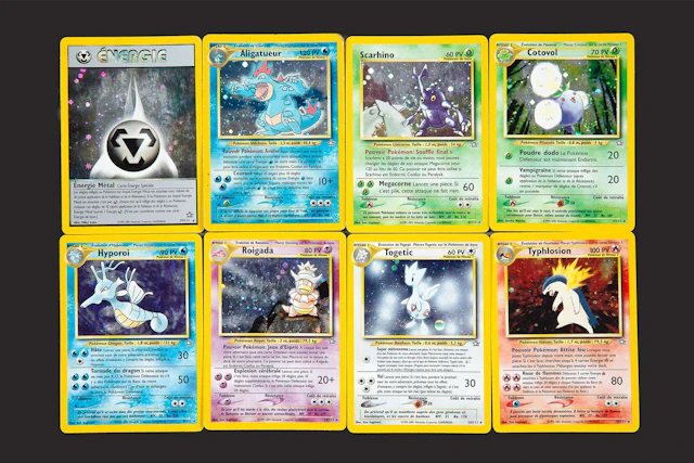 Pokémon: 8 holographic cards