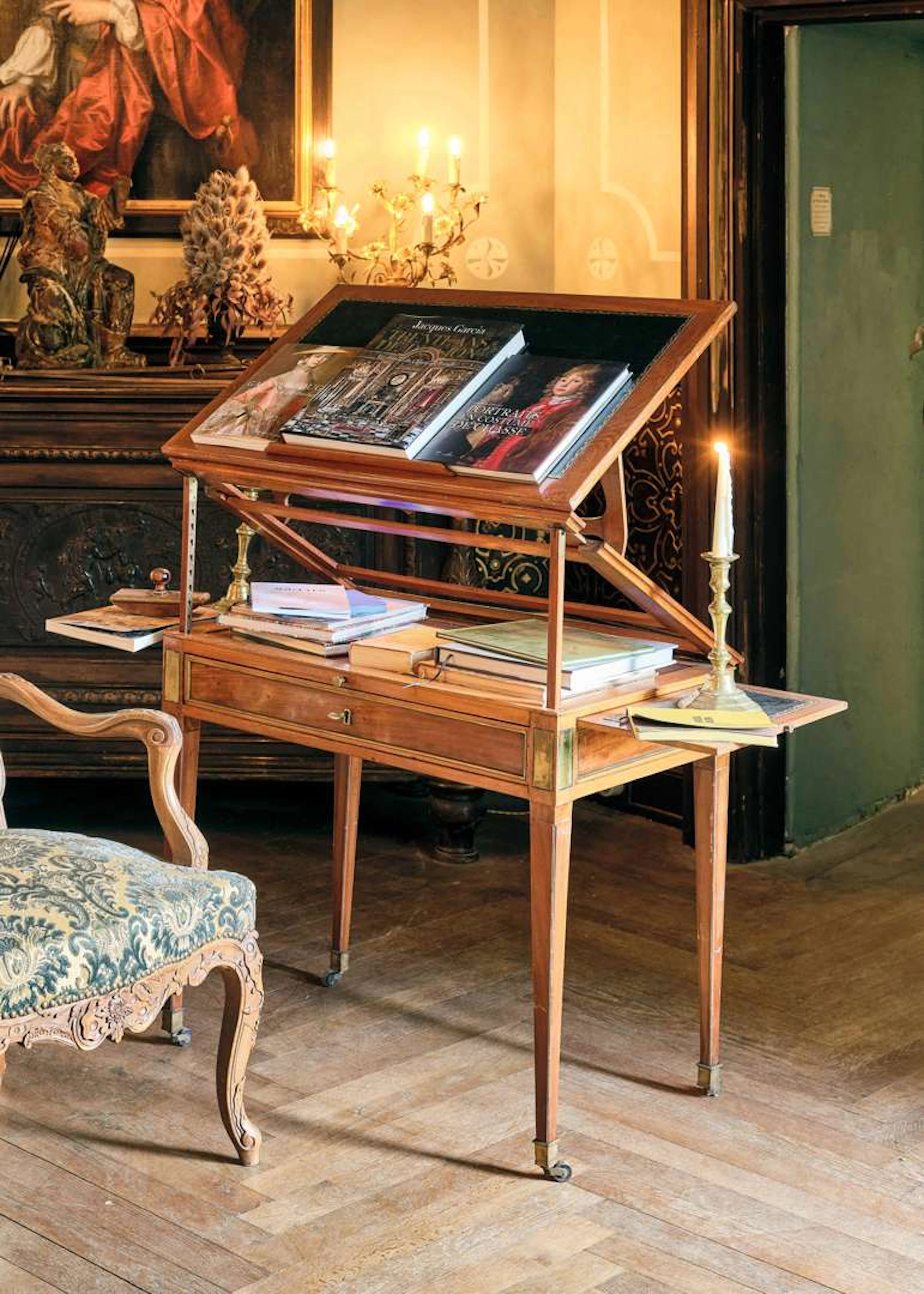 Tronchin-style table, made of wood