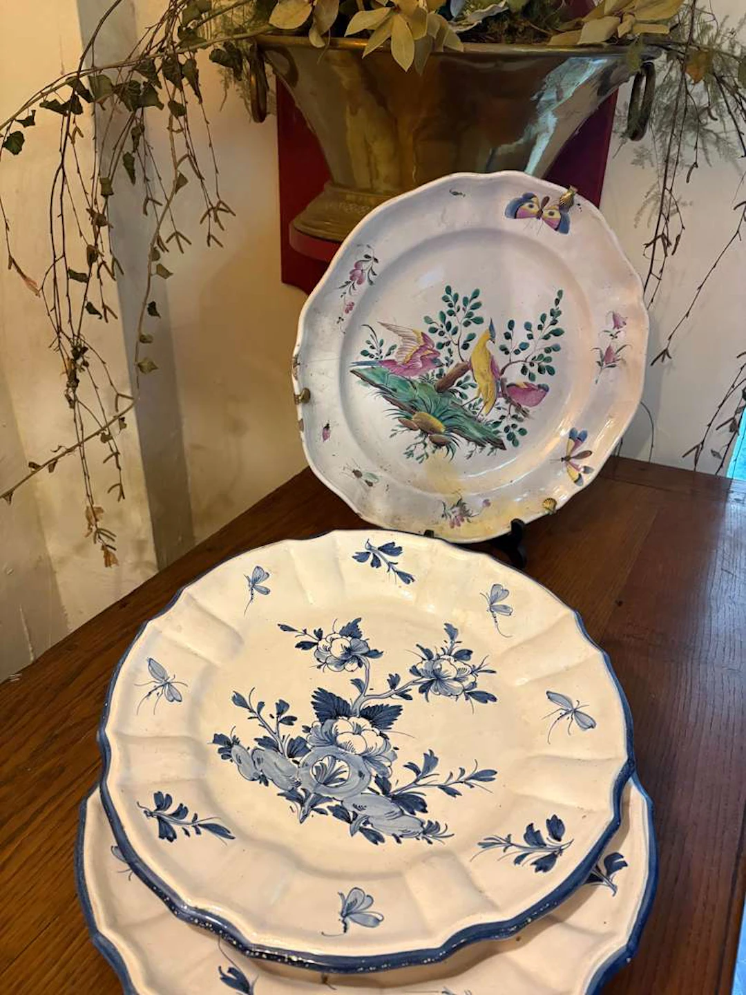 [MAIN COURSES], Set of six earthenware dishes