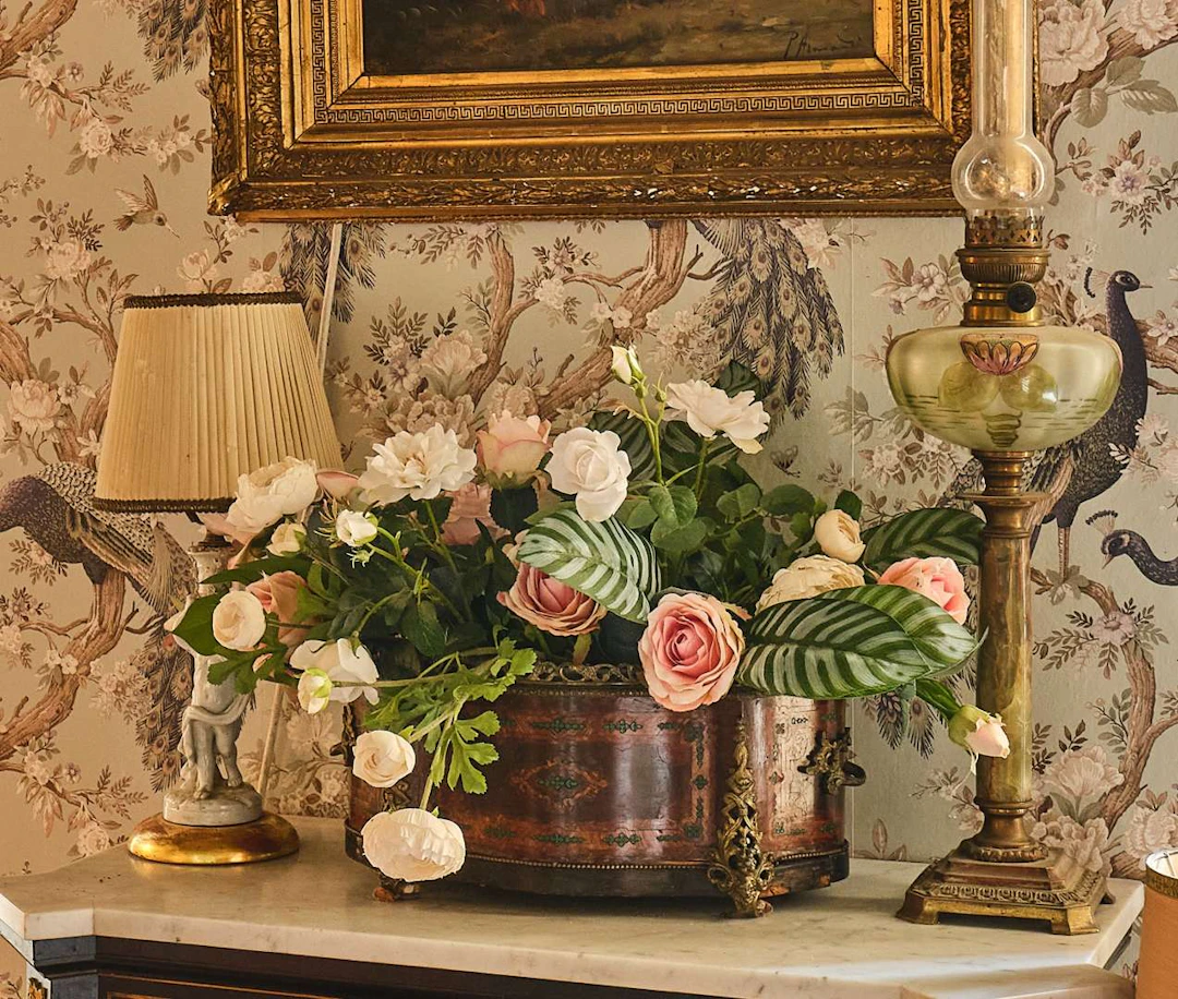 Planter, in wood marquetry