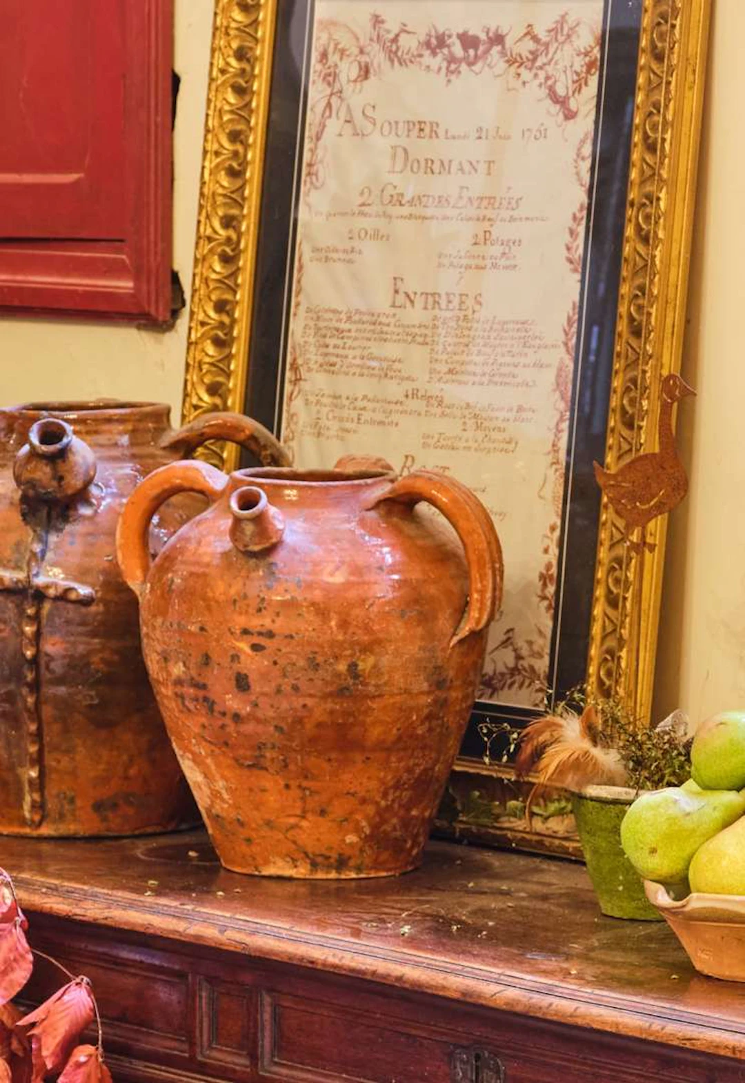 An oil jug, made of stoneware and glazed earthenware