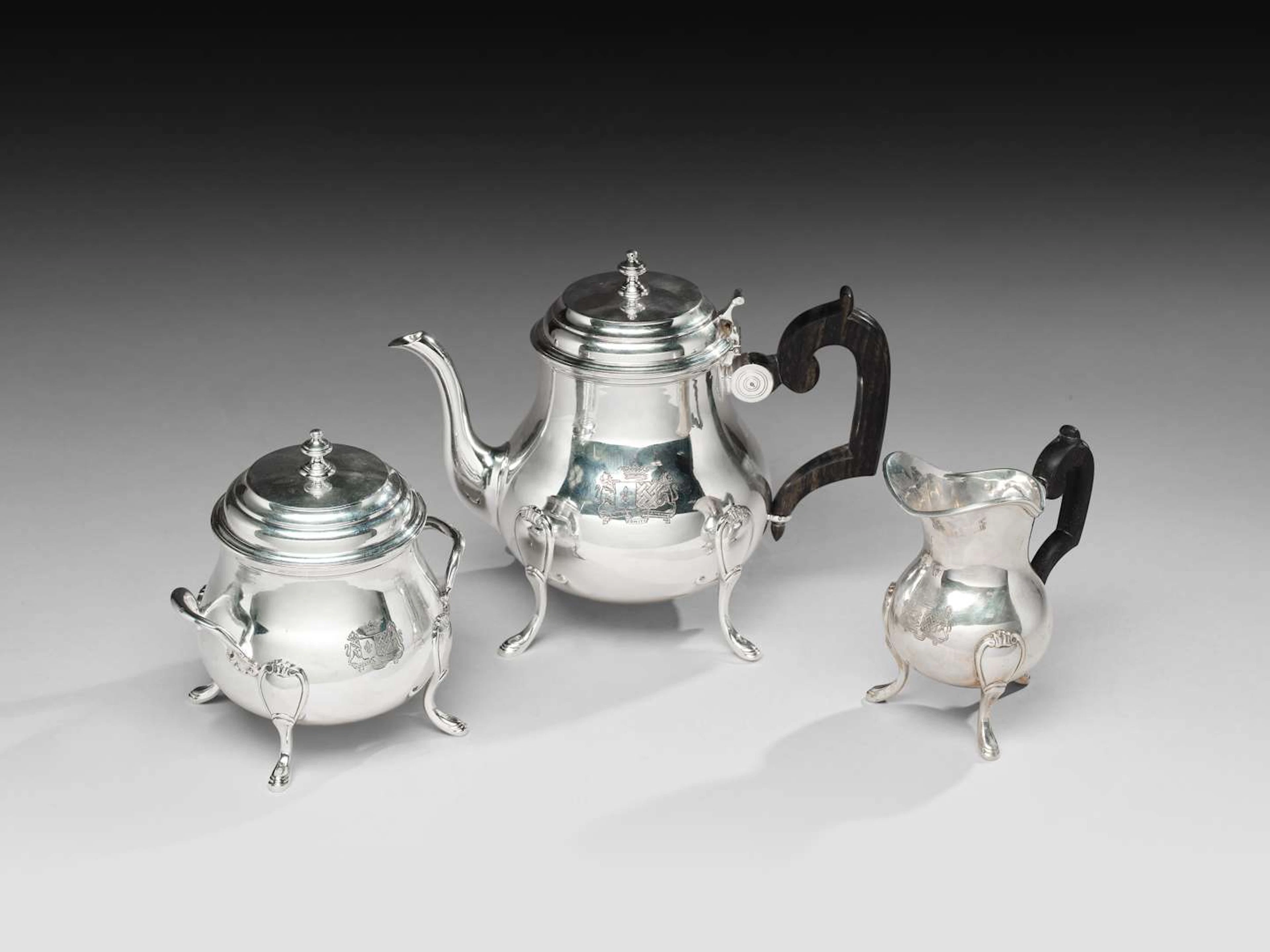 TEA SET WITH WEAPONS
