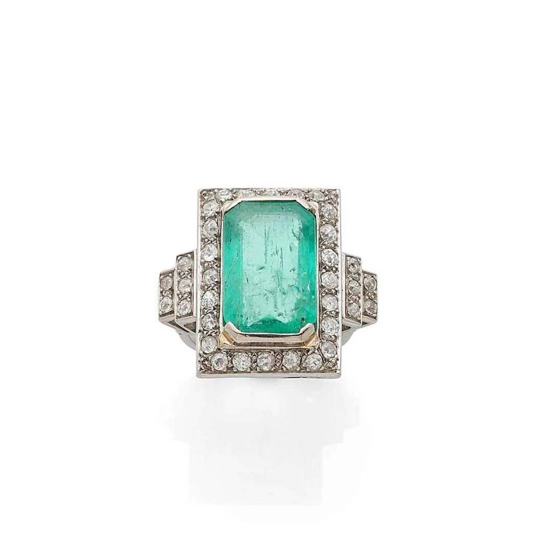 “ART DECO” RING, Art Deco platinum frame