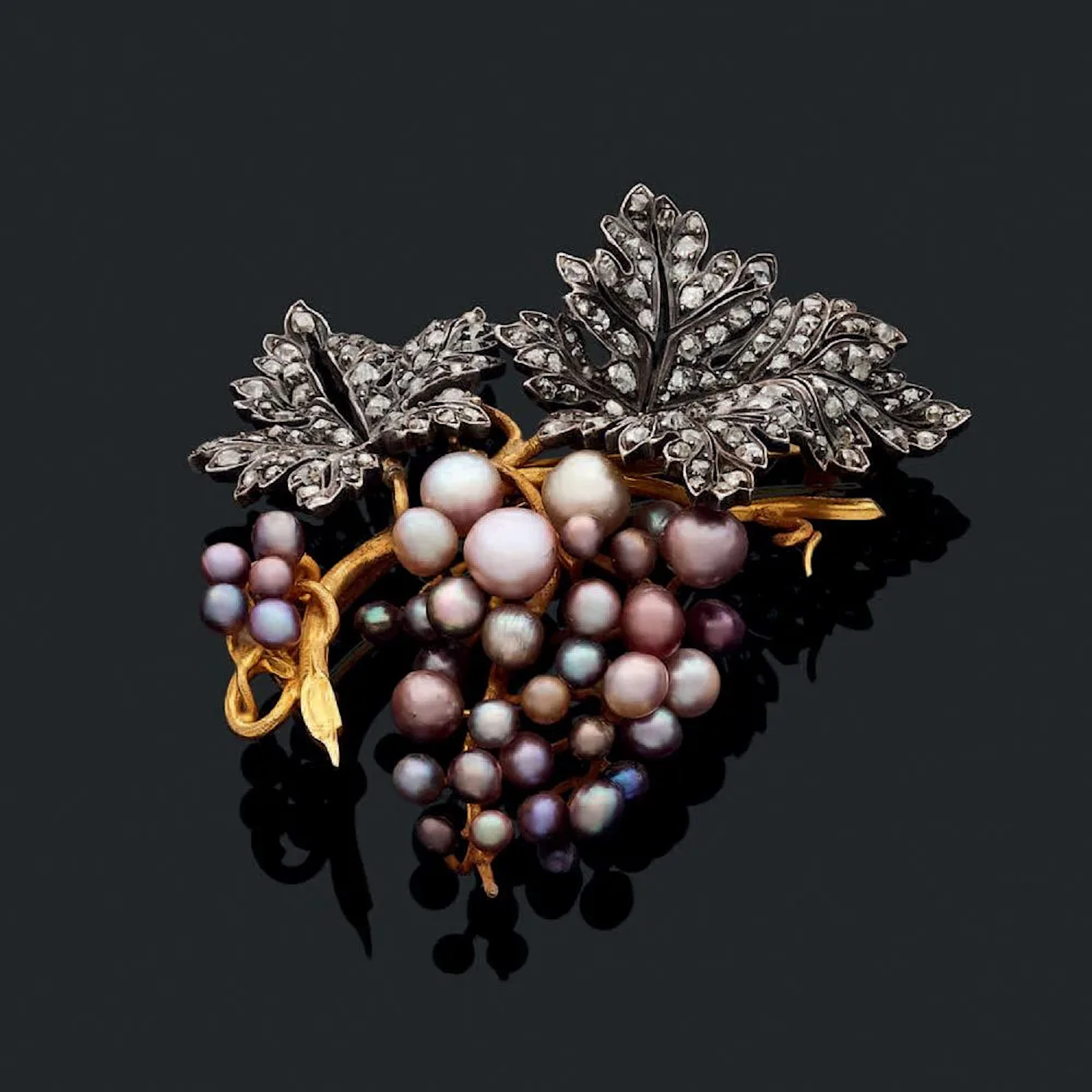 BUNCH OF GRAPES" BROOCH - Lot 12