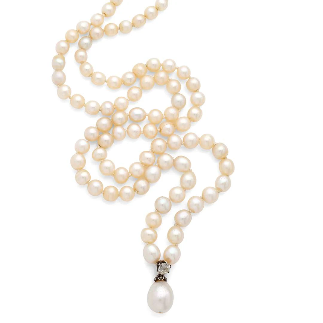 "FINE PEARLS" NECKLACE