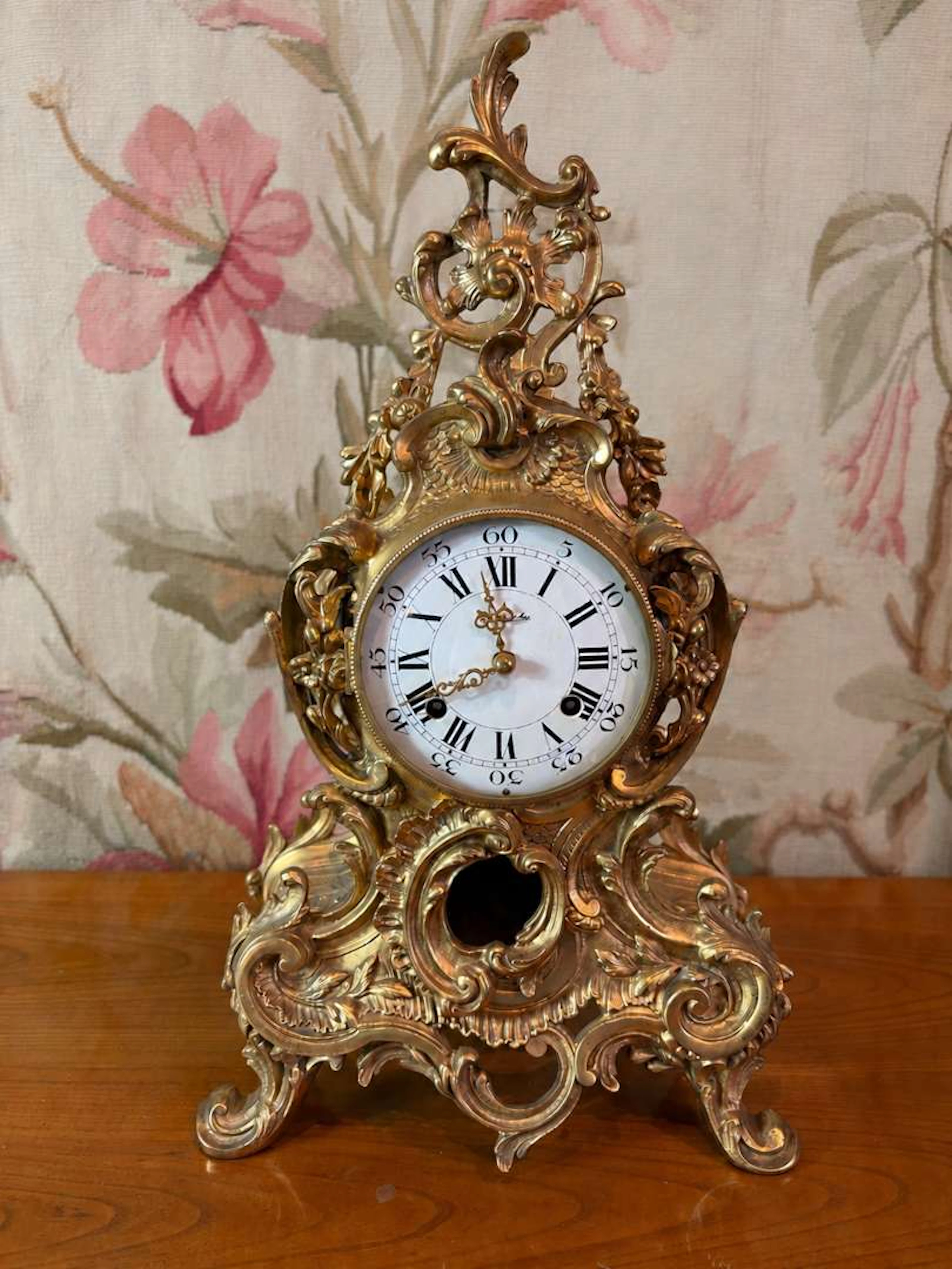 Free-standing sign, Gilded bronze clock