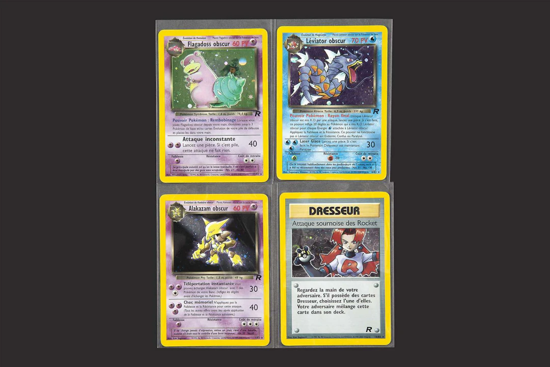 Pokémon: 4 holographic cards