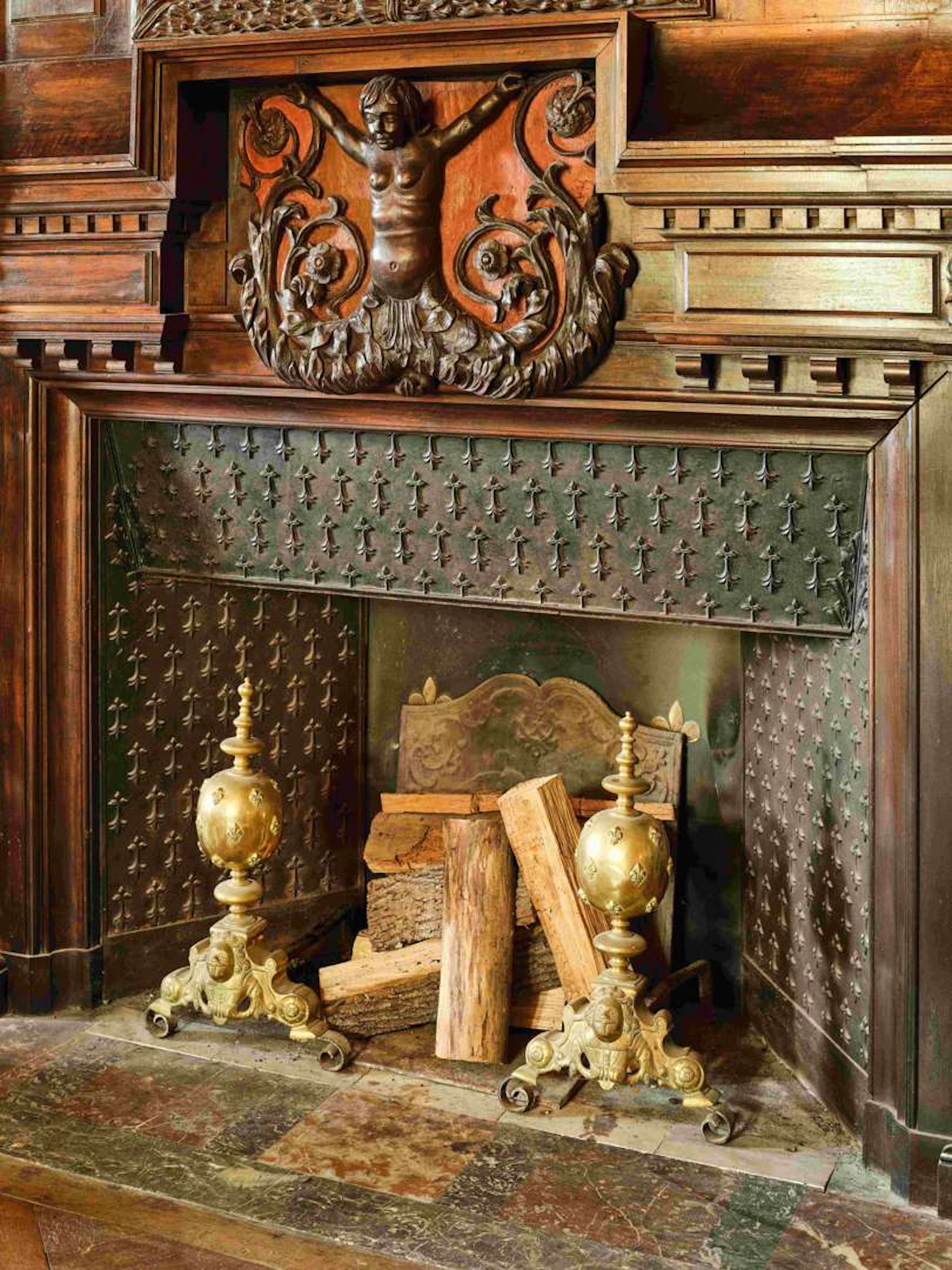Pair of andirons, made of brass