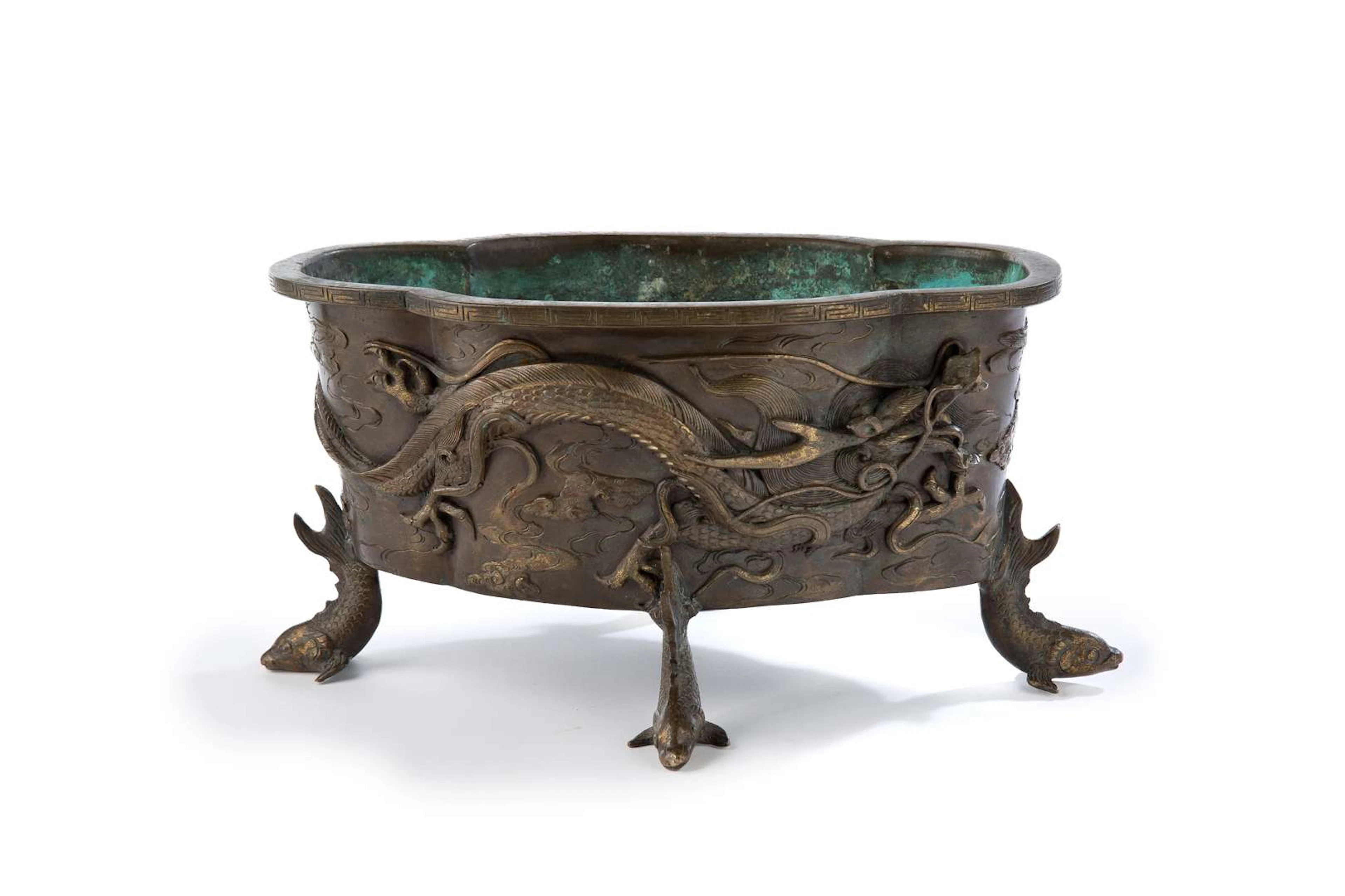 Bronze basin (Hibachi?) of Japanese origin