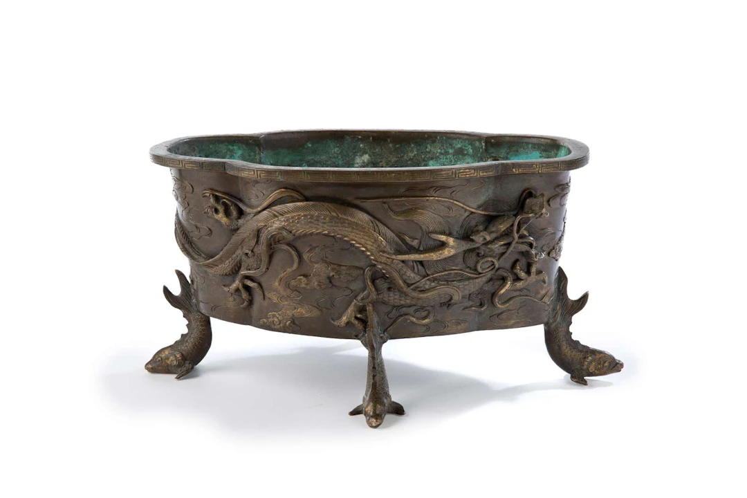 Bronze basin (Hibachi?) of Japanese origin