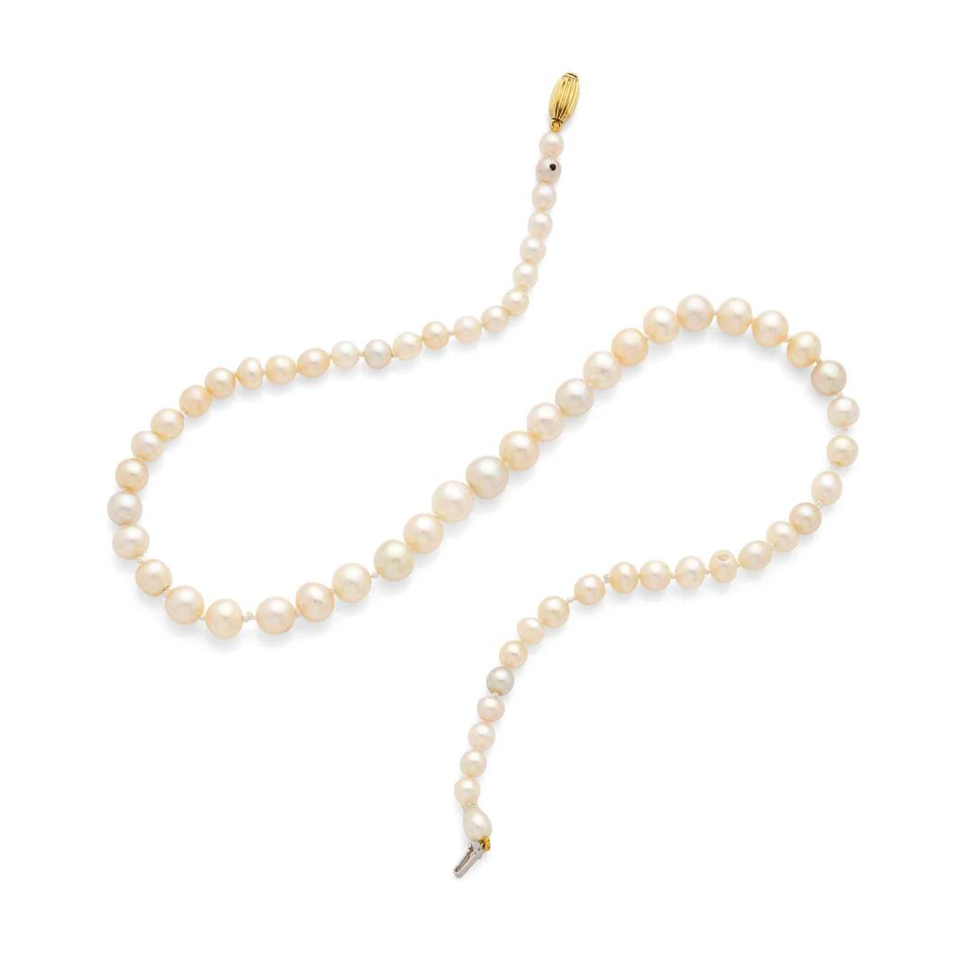 ‘FINE PEARLS’ NECKLACE