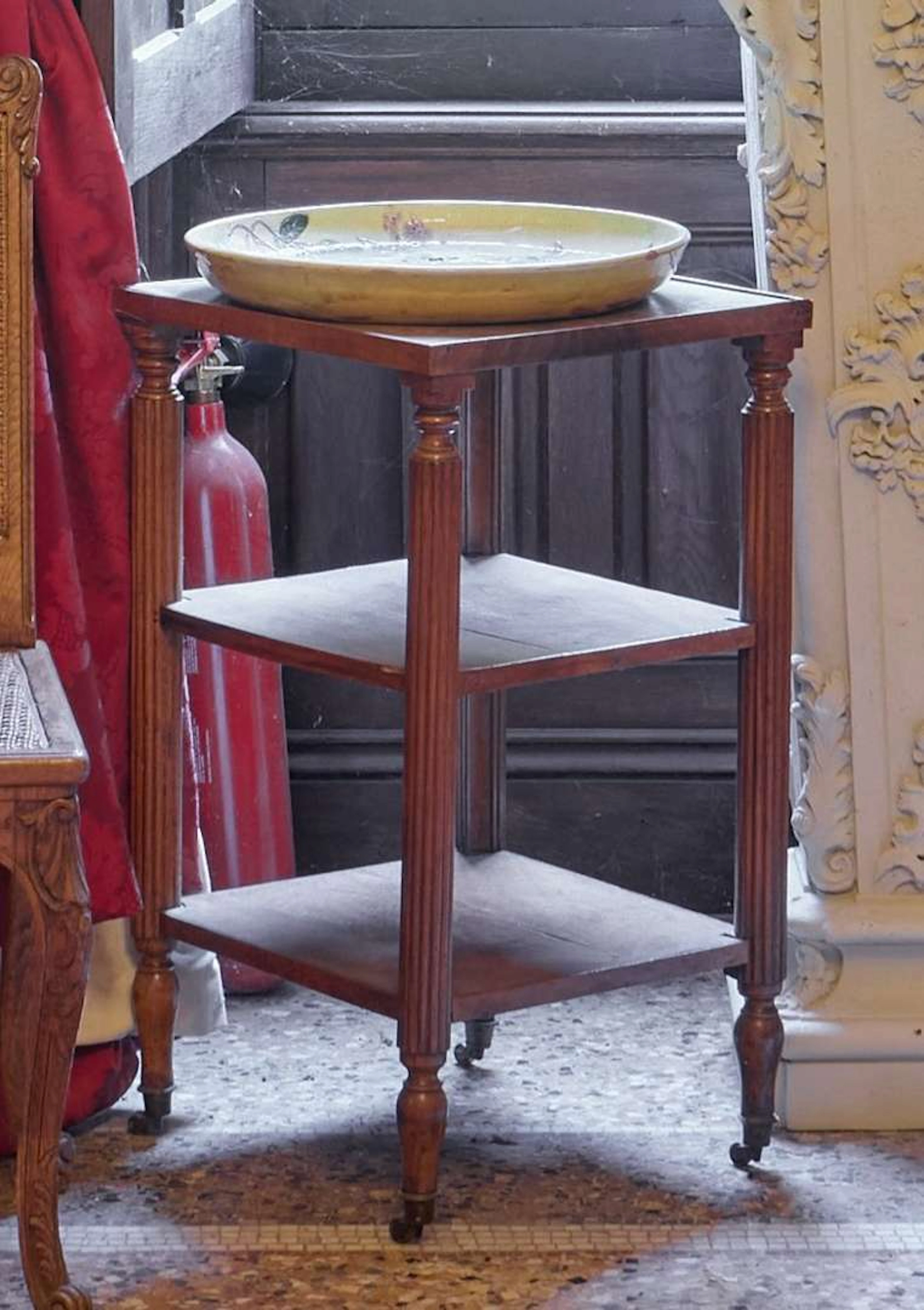 Side table, a wooden three-tiered stand