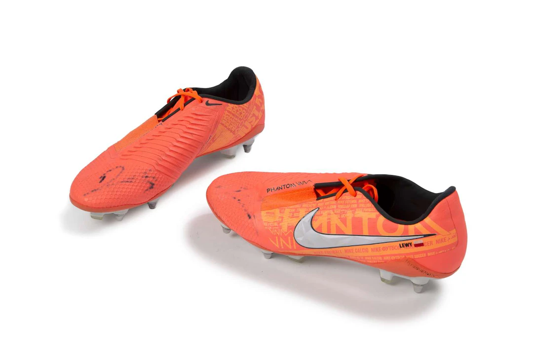 FOOTBALL Robert LEWANDOWSKI