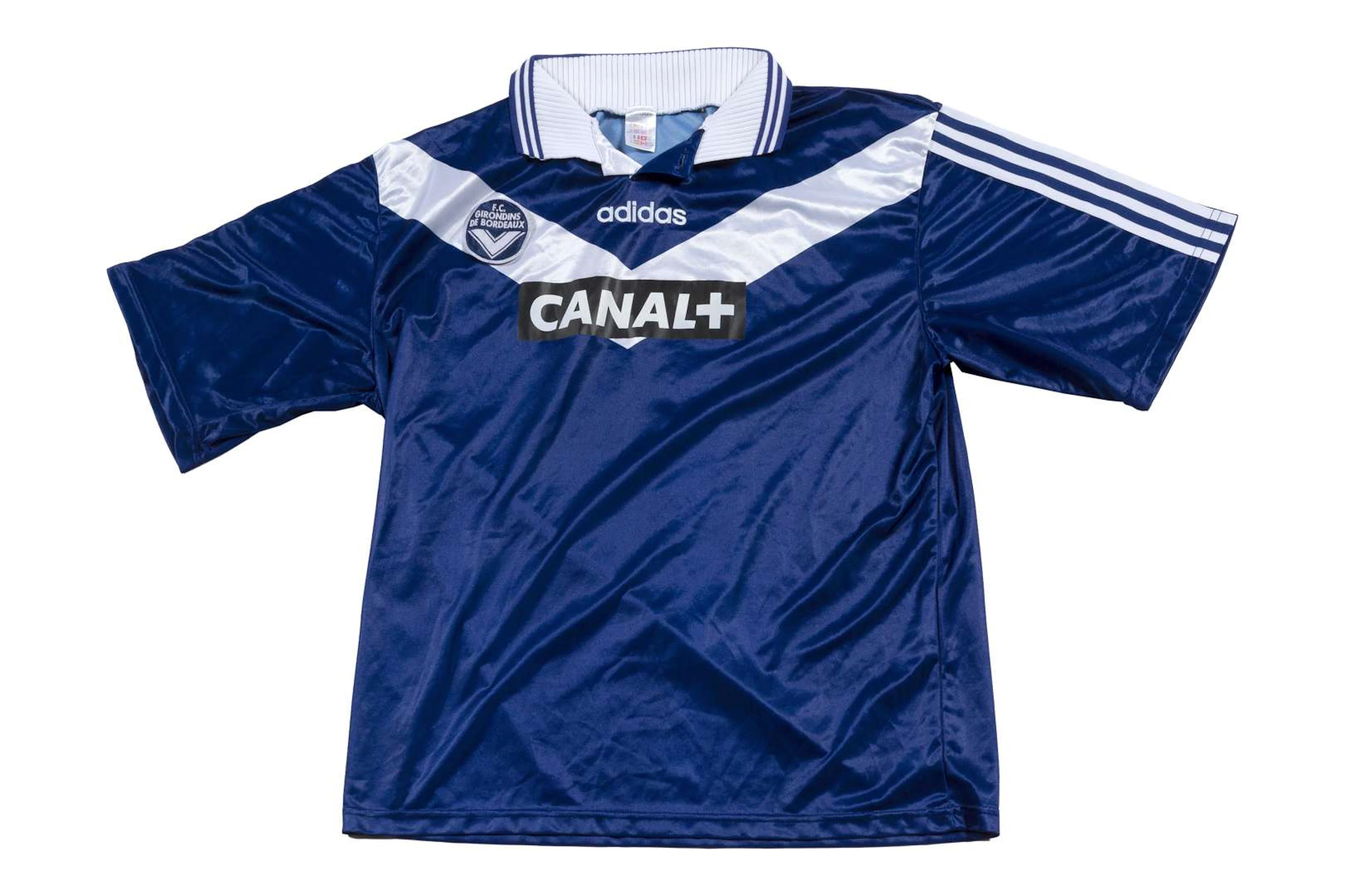 FOOTBALL: Lilian LASLANDES