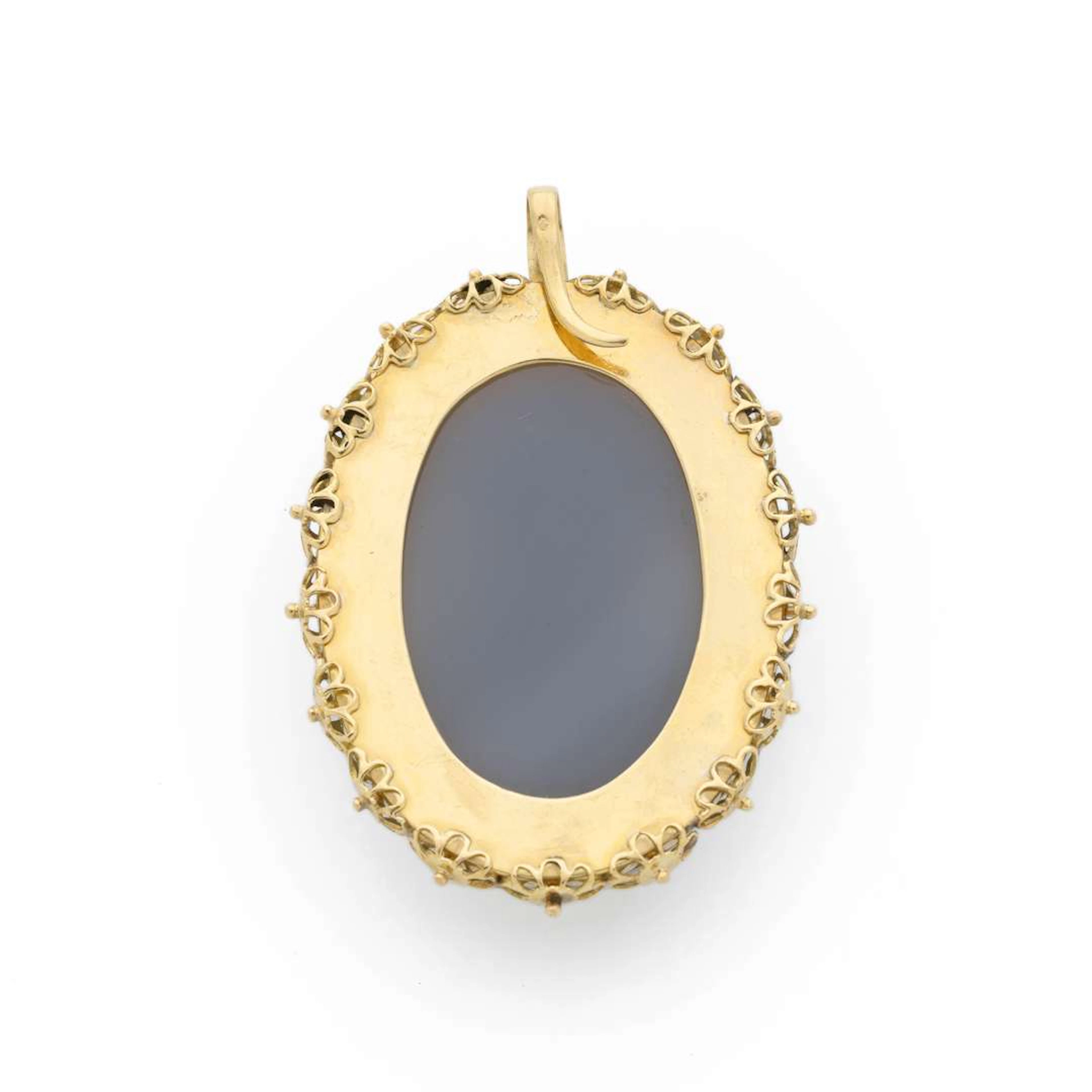 “CAMEE” PENDANT