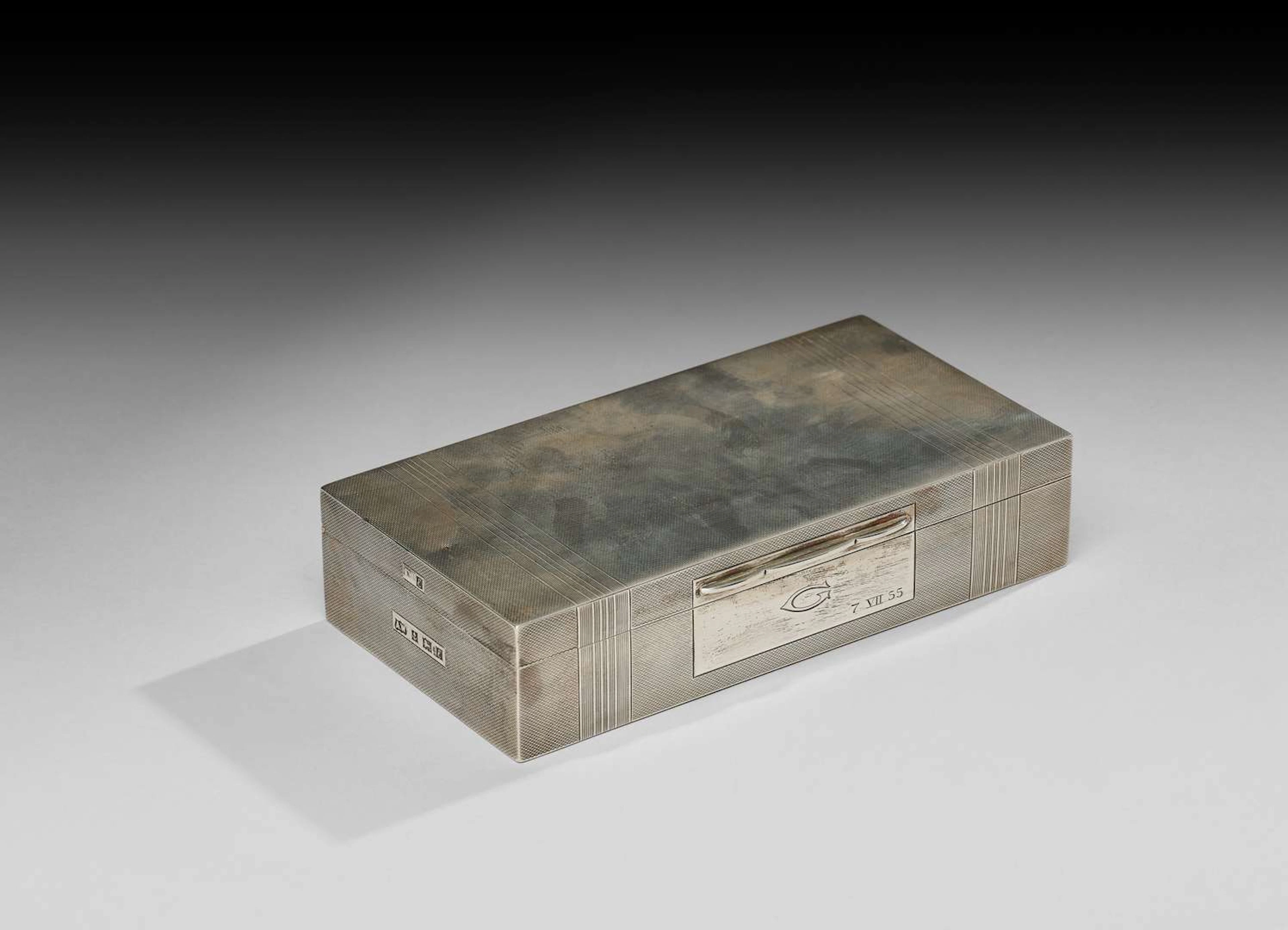 TOBACCO BOX
