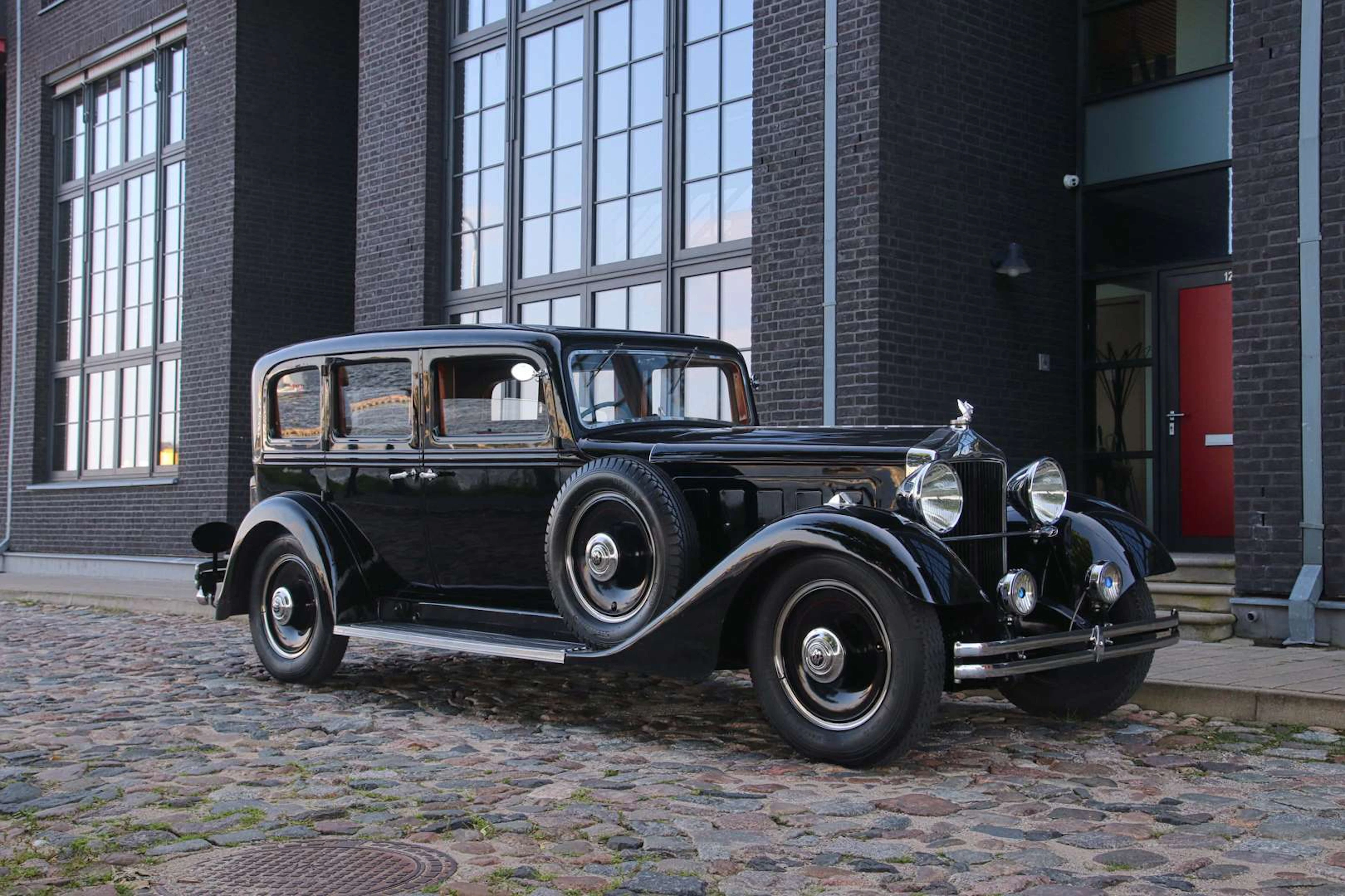 1938 – Minerva F/M8 Saloon, Chassis No. 87192 Latvian registration