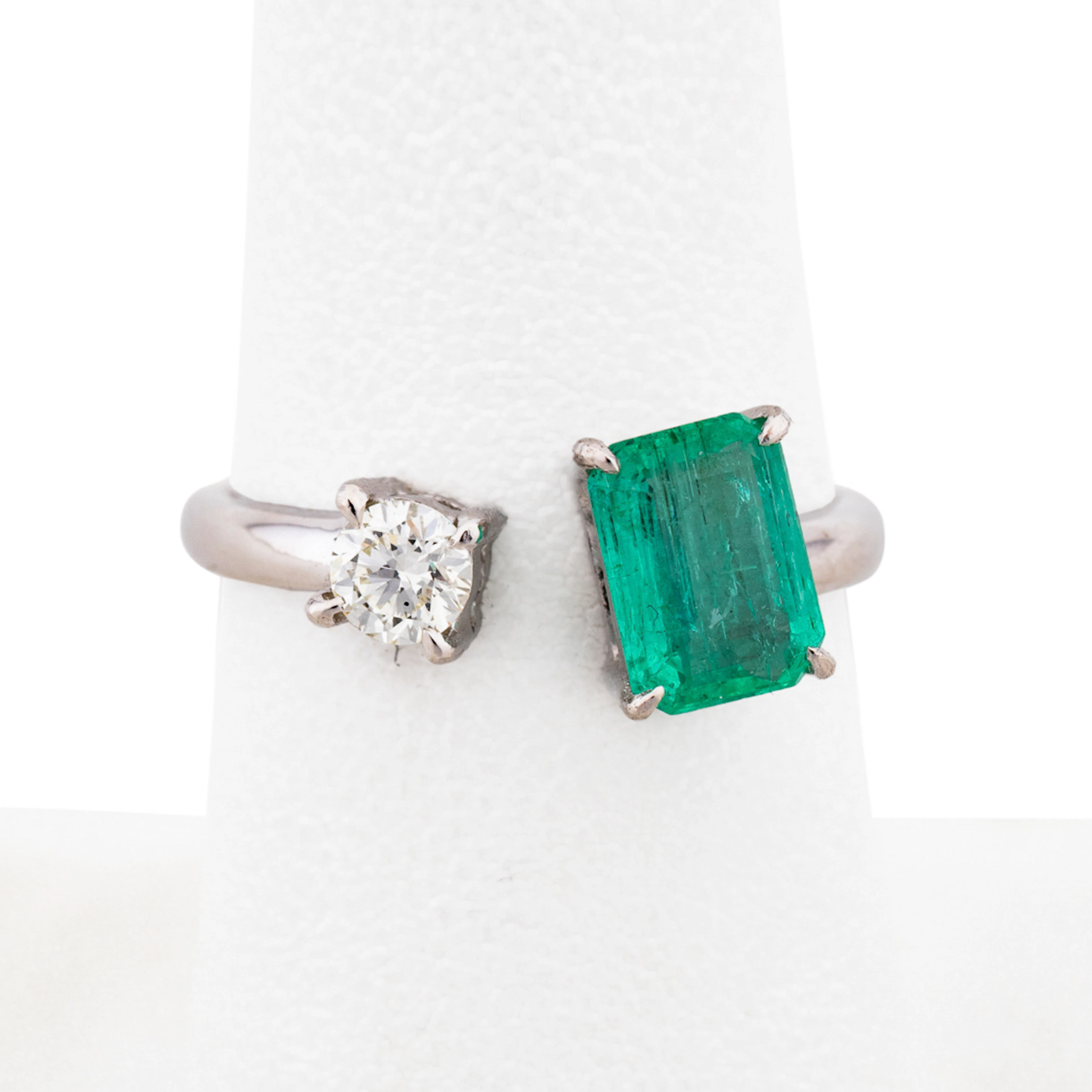 Modern Emerald & Diamond 18K White Gold Band Ring