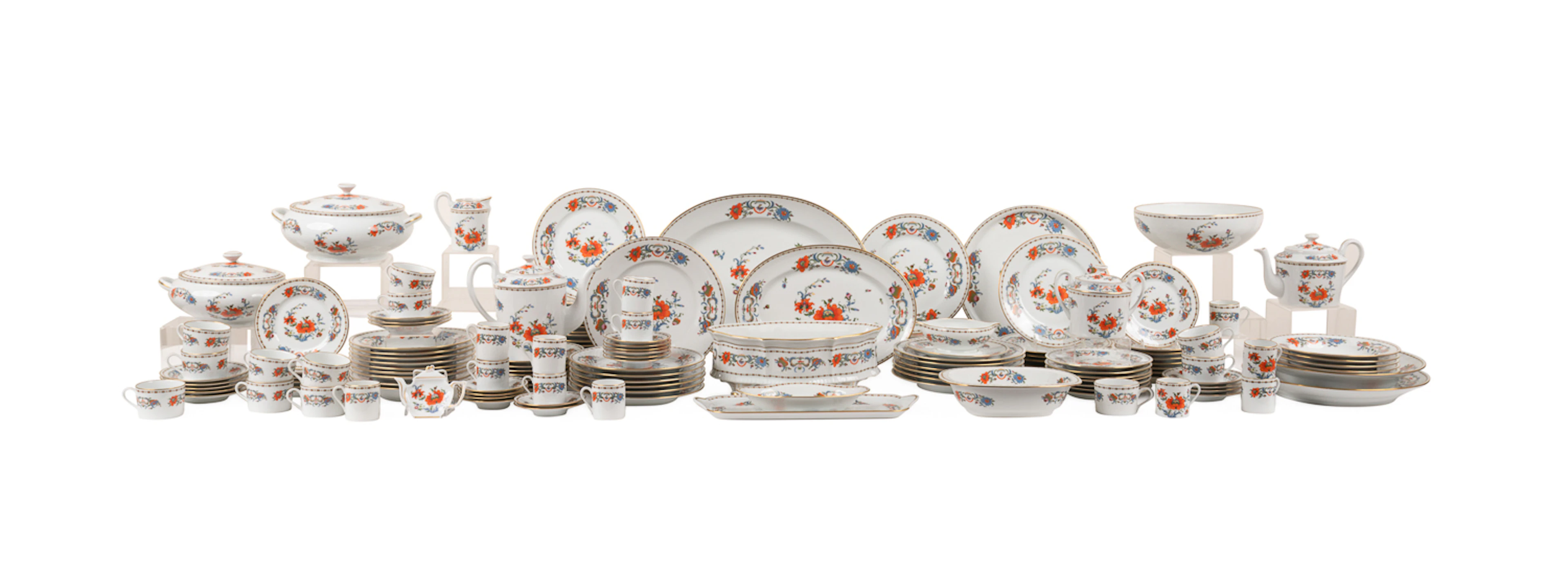 Raynaud, "Vieux Chine" Dinner Service for 12