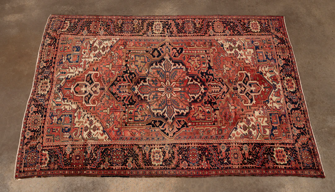 Persian Heriz Rug, 20th C., Light Red/Cream/Blue