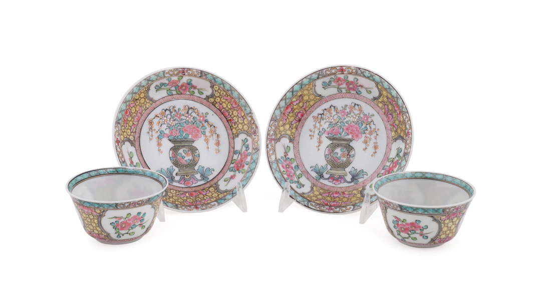 PR. Chinese Export Porcelain Tea Bowls W/ Saucers