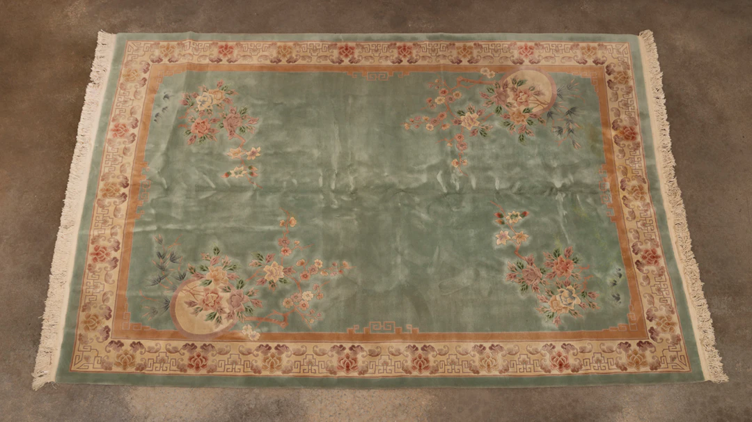 Chinese Art Deco Rug, 20th C., Celadon/Pink/Blue