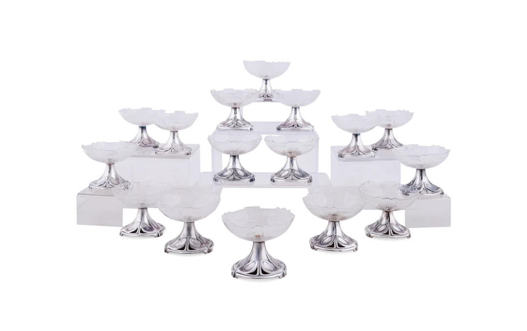 WMF, Set of 16 Art Nouveau Plate Ice Cream Dishes