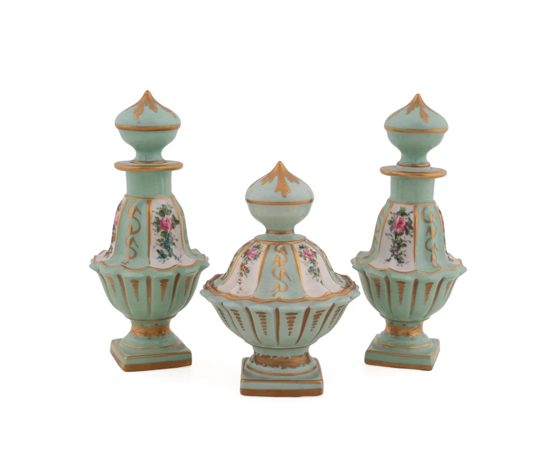 Sevres (manner) Three Piece Porcelain Vanity Set