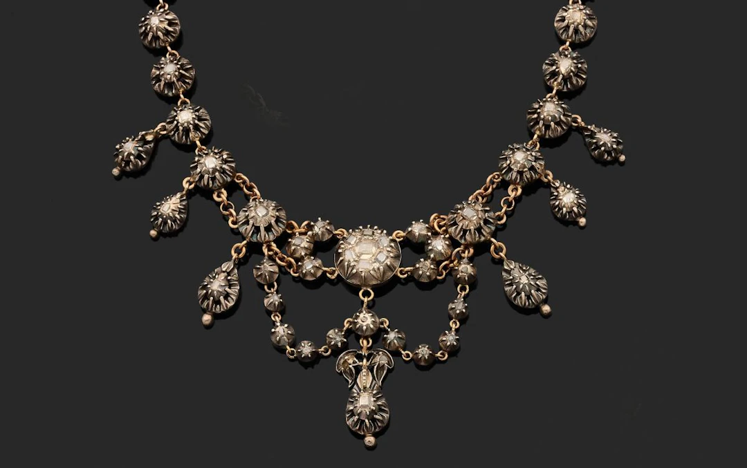 Collier articulé Argent 800 millièmes et or 750 millièmes entièrement