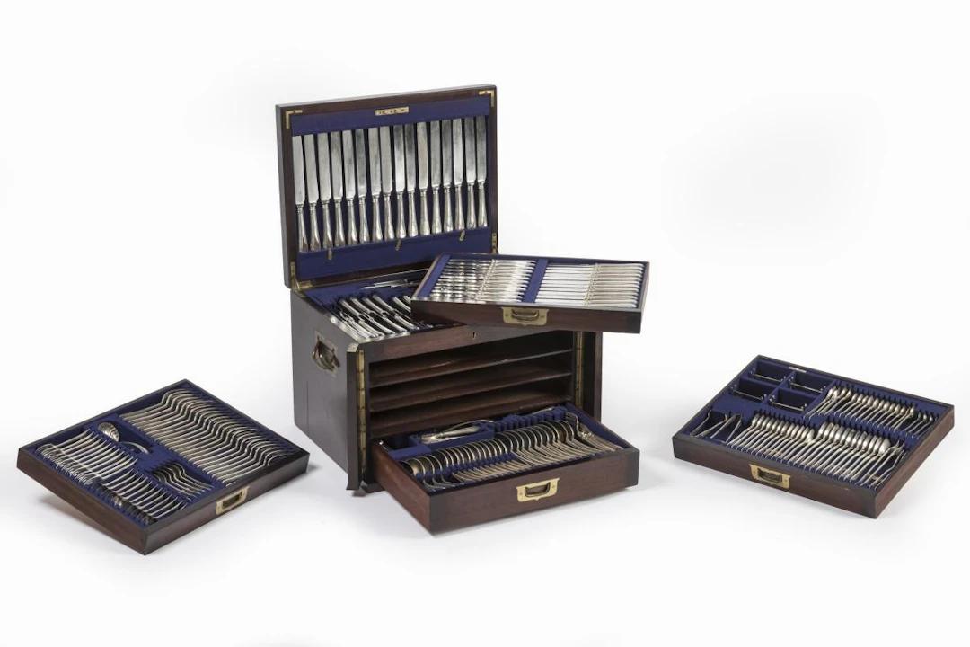 Maple & Co Ltd Exceptionnelle ménagère victorienne de 347 pièces Argent