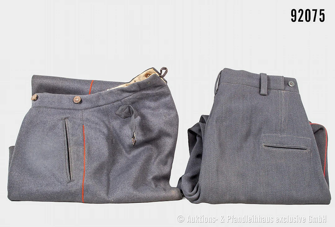 Konv. 2 steingraue Hosen der Artillerie, davon 1 Breeches, jeweils