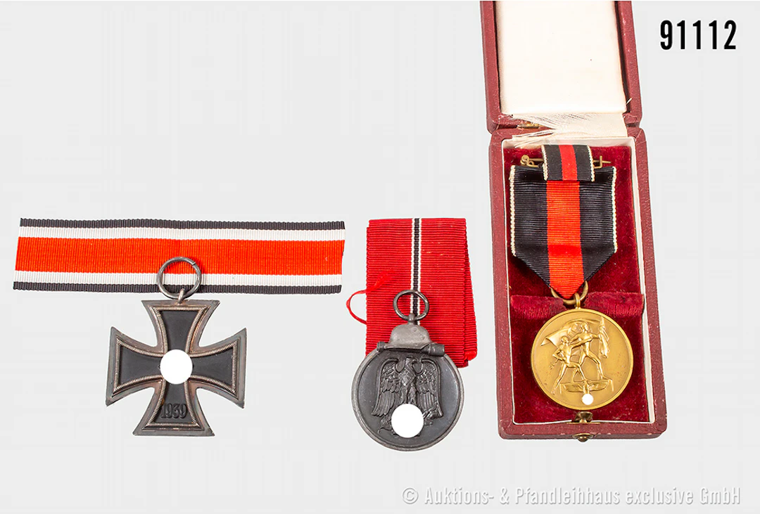 Konv. EK 2 1939, Ostmedaille, Sudetenlandmedaille mit Etui, guter